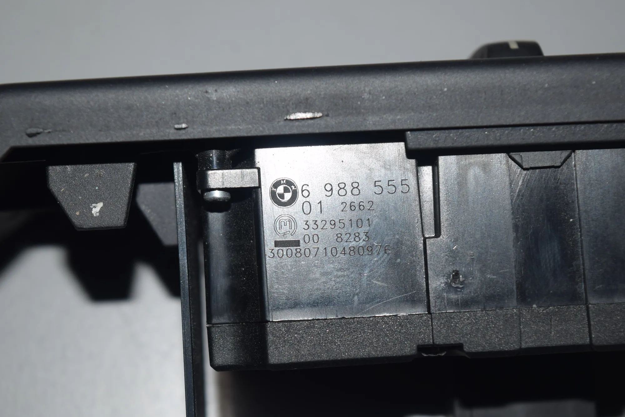 Headlight Switch Control Unit – OEM 6988555 · BMW 5 (E60) 520 d 2008 – 3