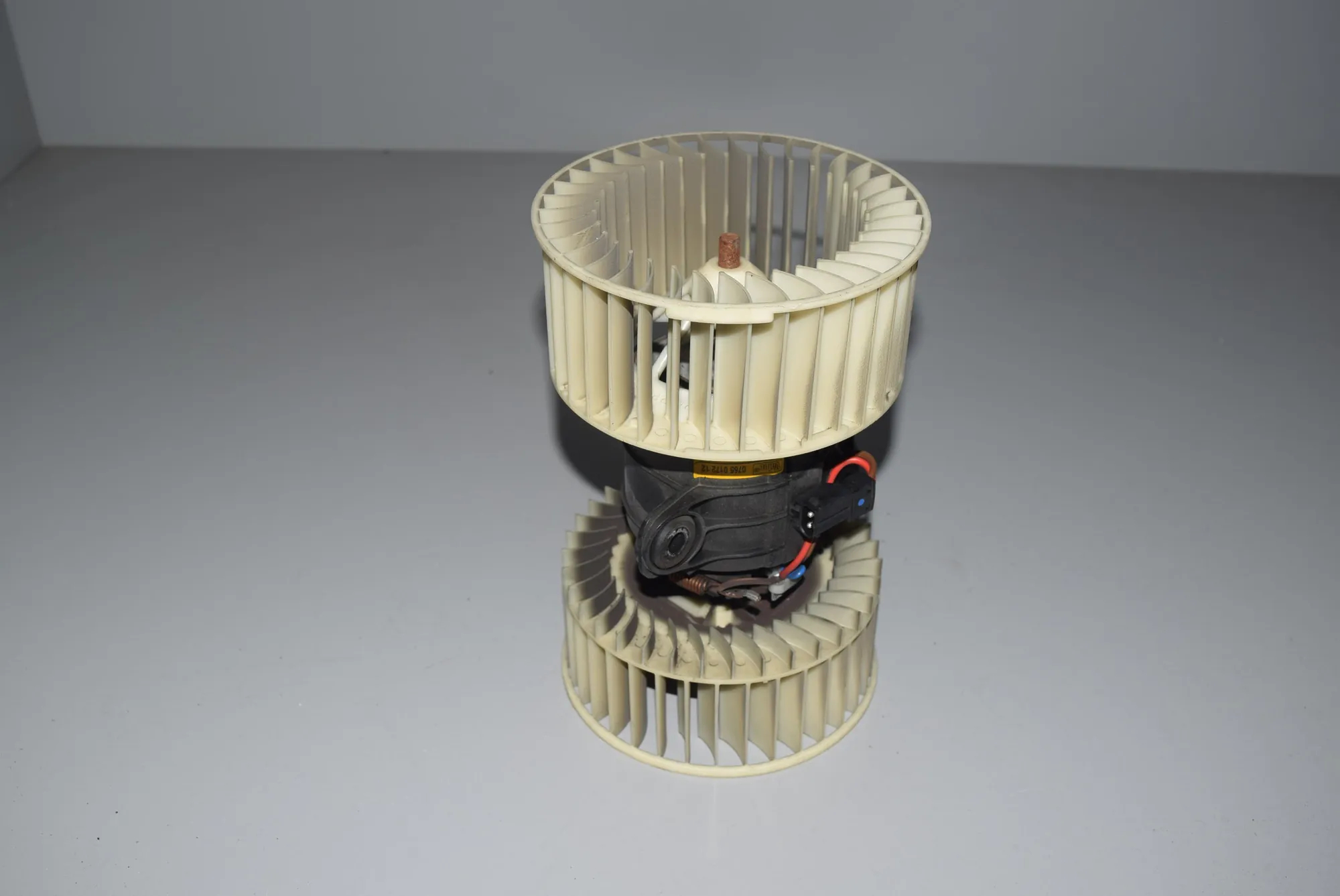 Heater Blower Fan – OEM 64118385558 · BMW X5 (E53) BMW X5 (E53) 4.6 is 2003