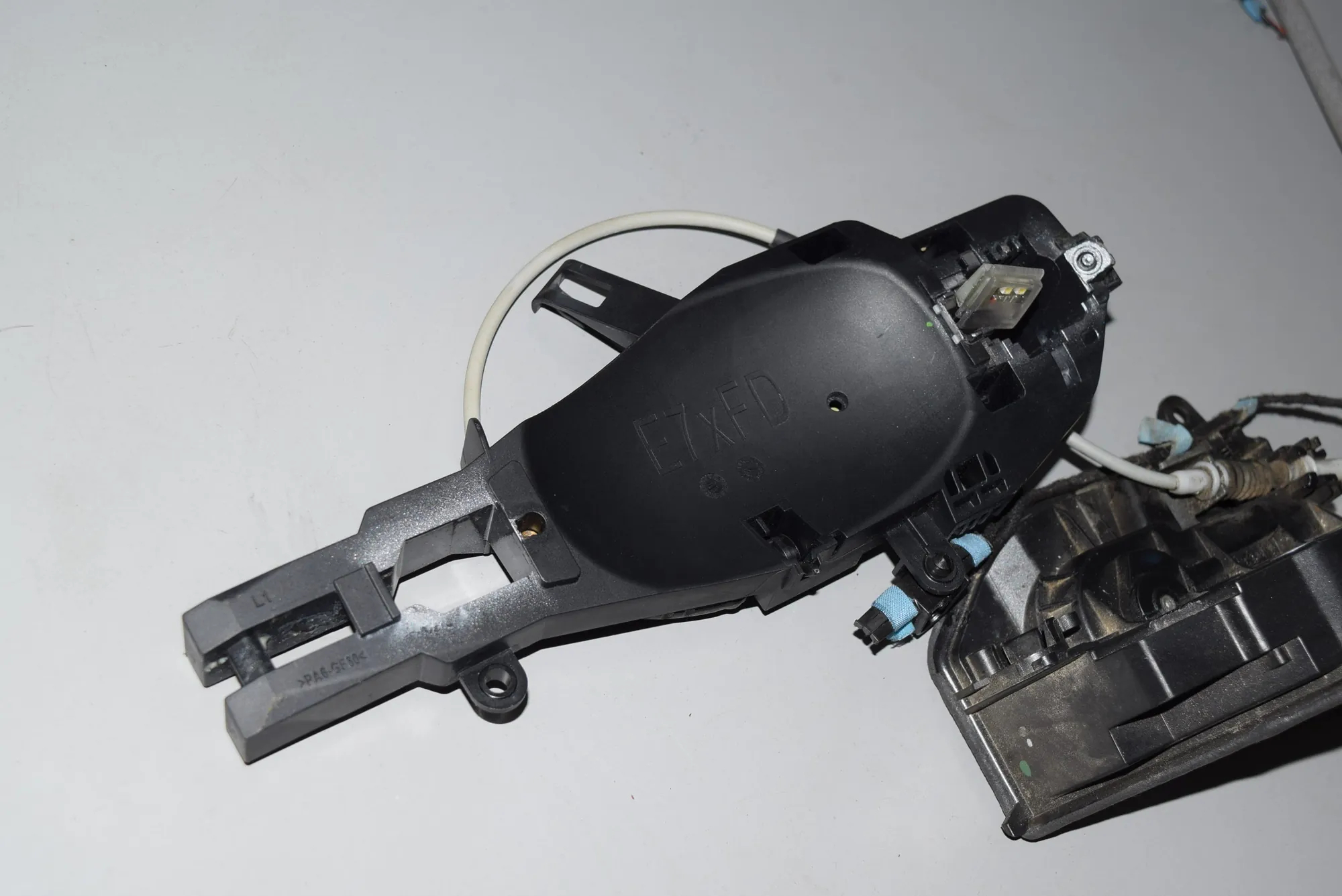 Front Left Door Lock – OEM 7202145 · BMW X5 (E70) BMW X5 (E70) 2011 – 3