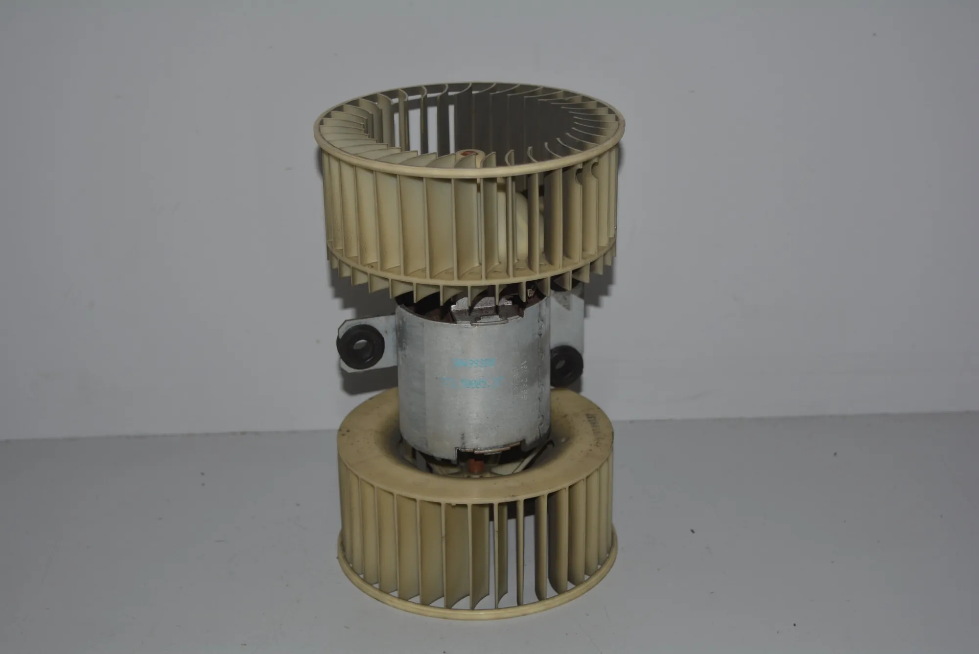 Heater Blower Fan – OEM 8372493 · BMW 5 Touring (E39) 530 d 1999 – 2