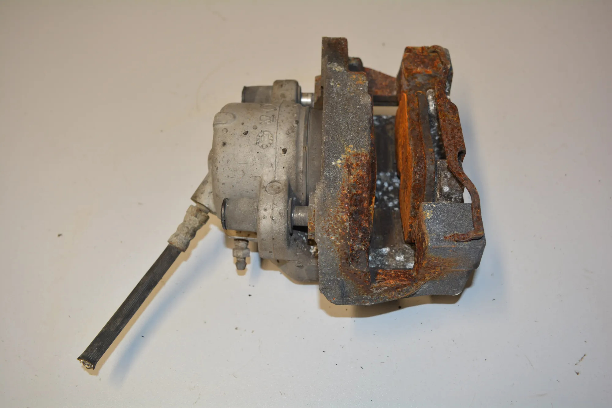 Front Right Brake Caliper · BMW 5 Touring (E39) 525 d 2001 – 3