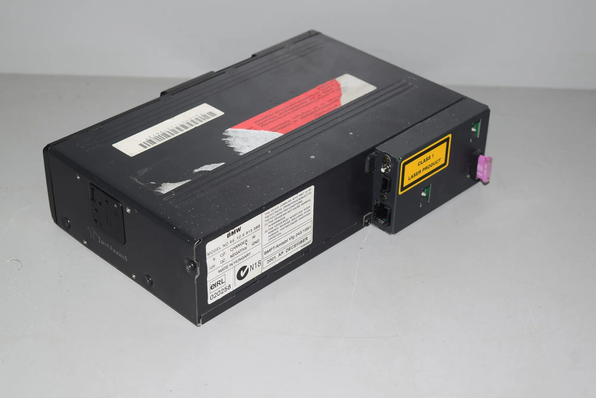 CD Changer – OEM 6913388 · BMW 5 (E39) 530 i 2001 – 3