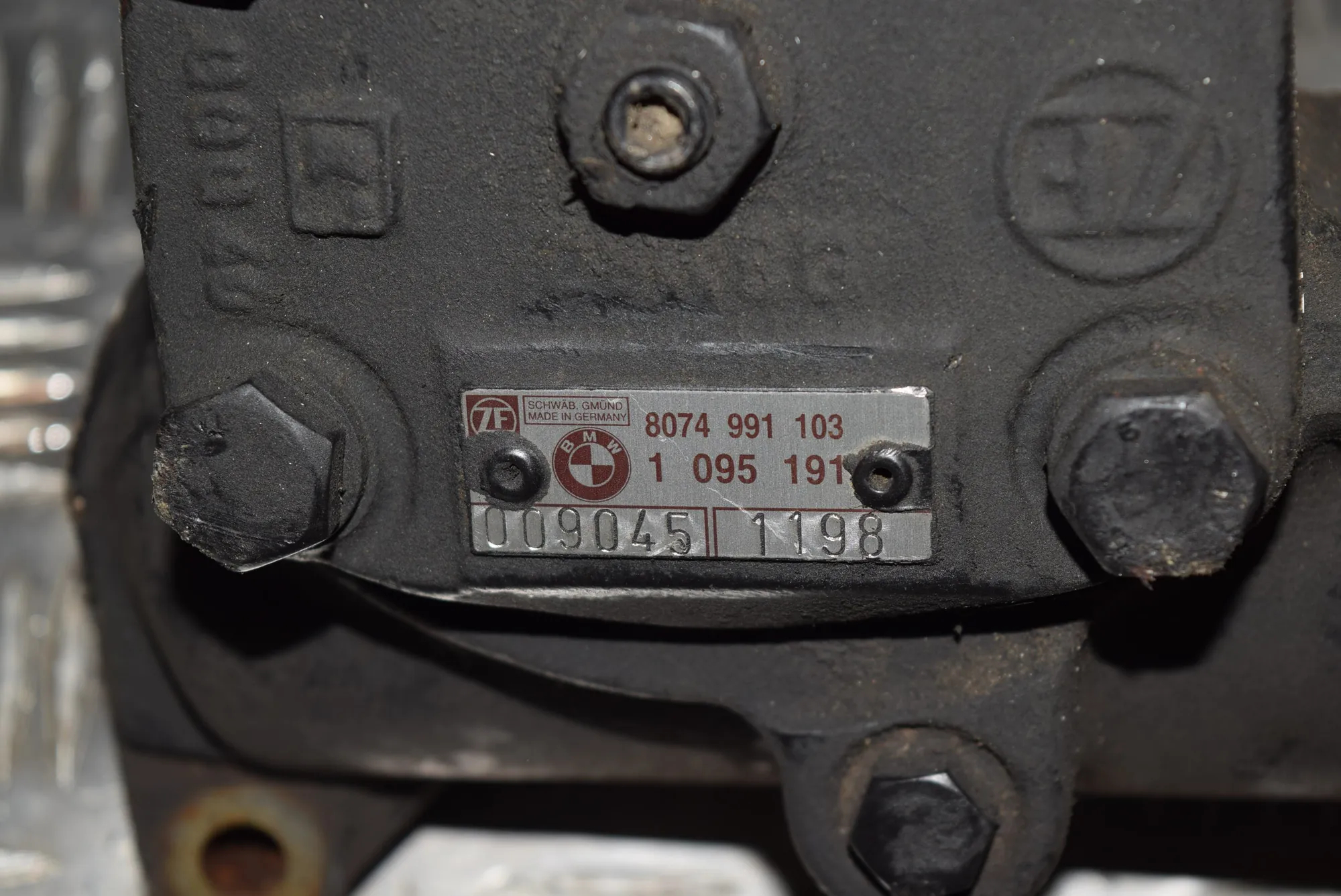 Steering Rack – OEM 1095191 · BMW 5 (E39) BMW 5 (E39) 540 i 1999 – 5