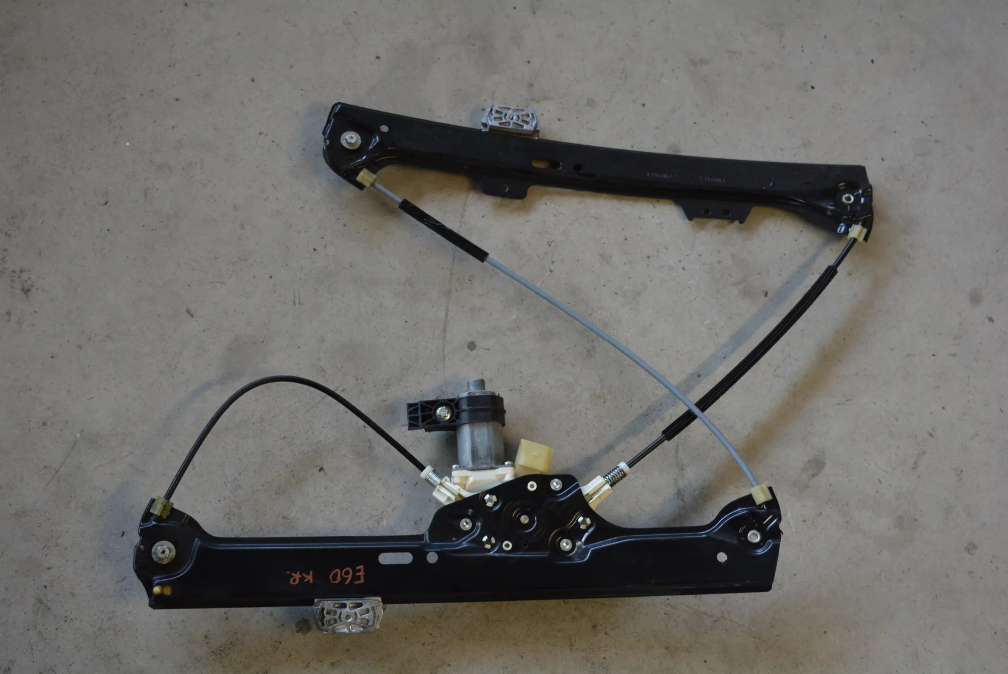 Front Left Door Window Regulator – OEM 71843837184741 · BMW 5 (E60) 525 d 2007