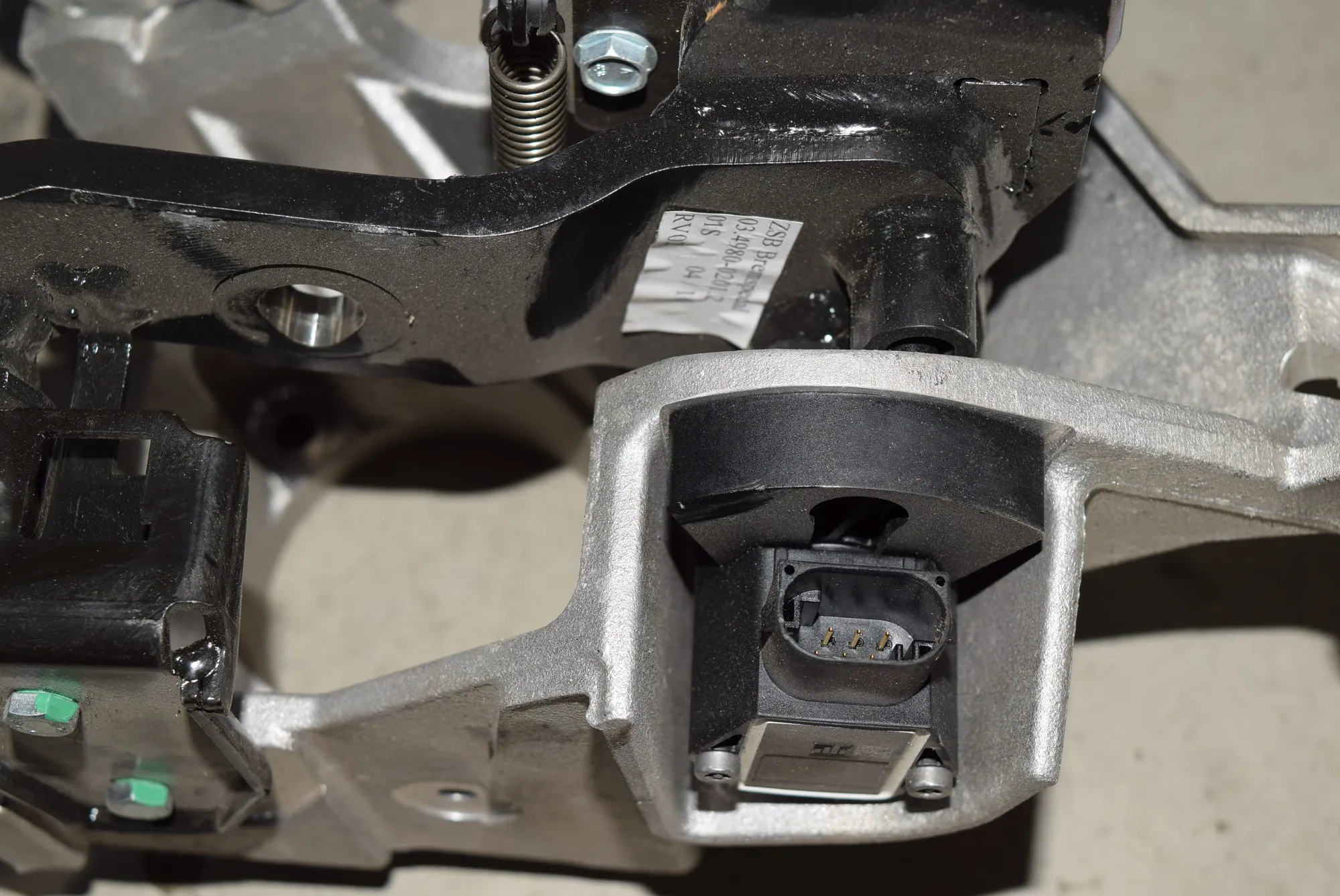 Brake Pedal – OEM 6788839 · BMW X6 (E71, E72) BMW X6 (E71, E72) 2009 – 2