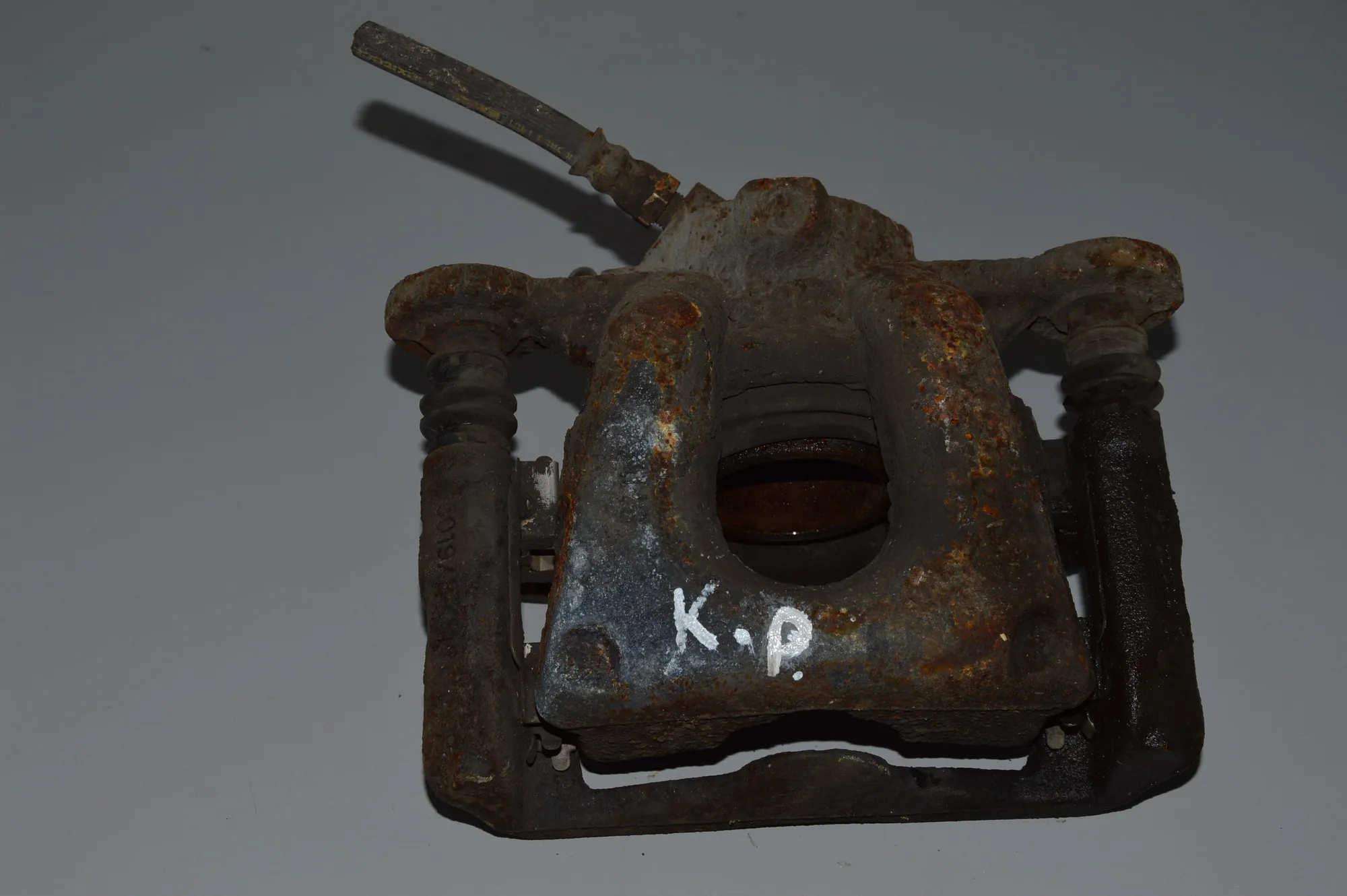 Front Left Brake Caliper – OEM 34116774681 · BMW 1 (E87) 118 d 2009 – 3