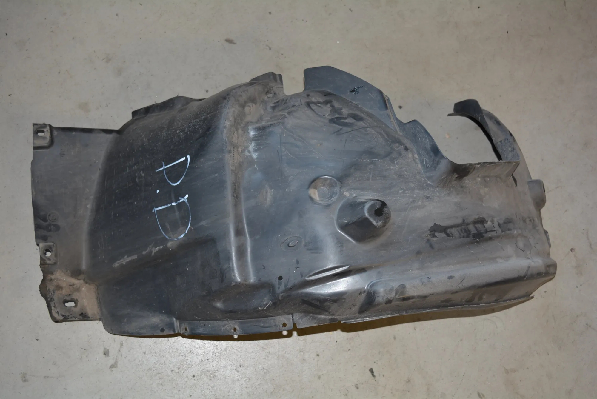 Front Right Arch Liner · BMW 1 (E87) 118 d 2009