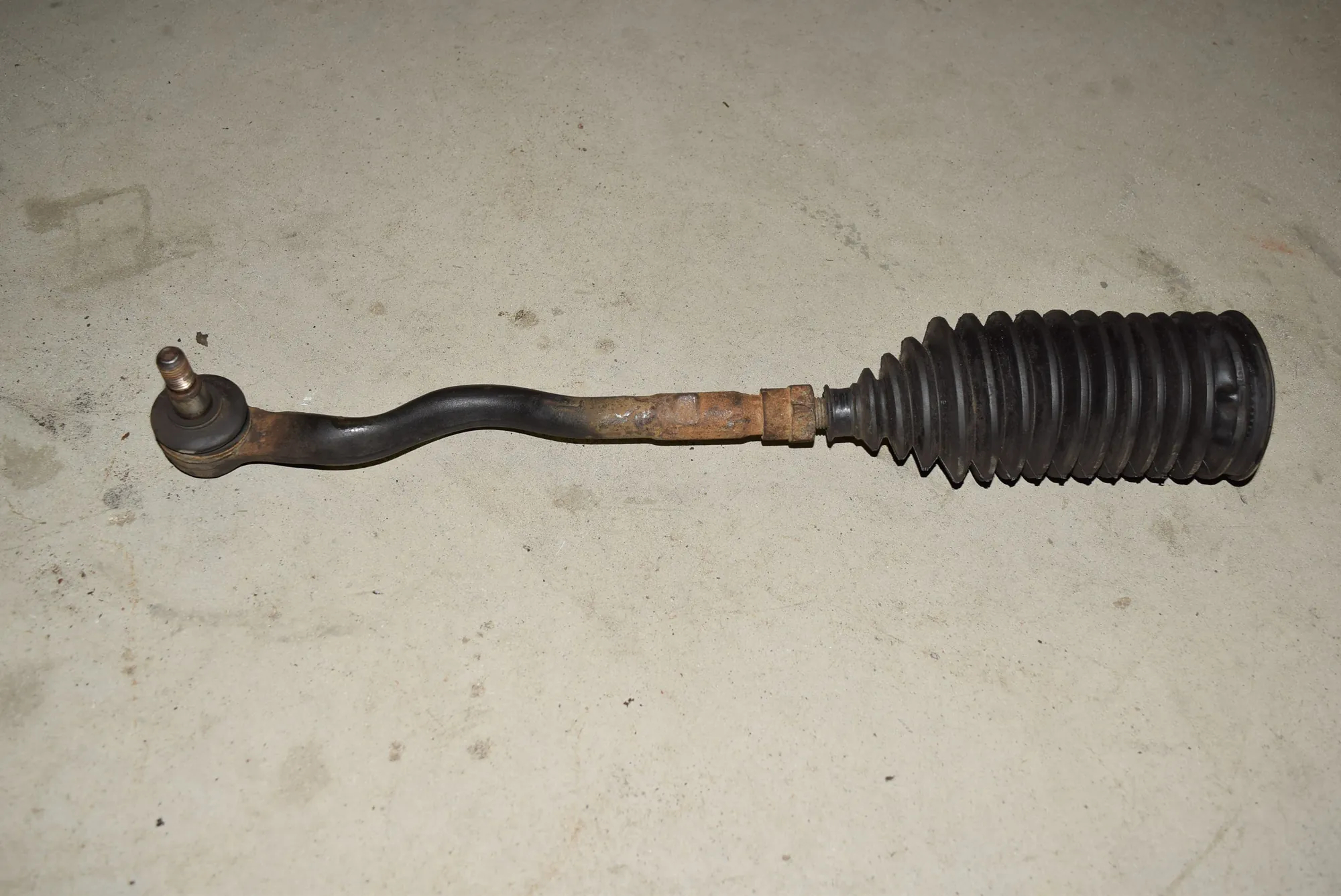 Left Side Steering Tie Rod · BMW 3 (E46) 320 d 2000