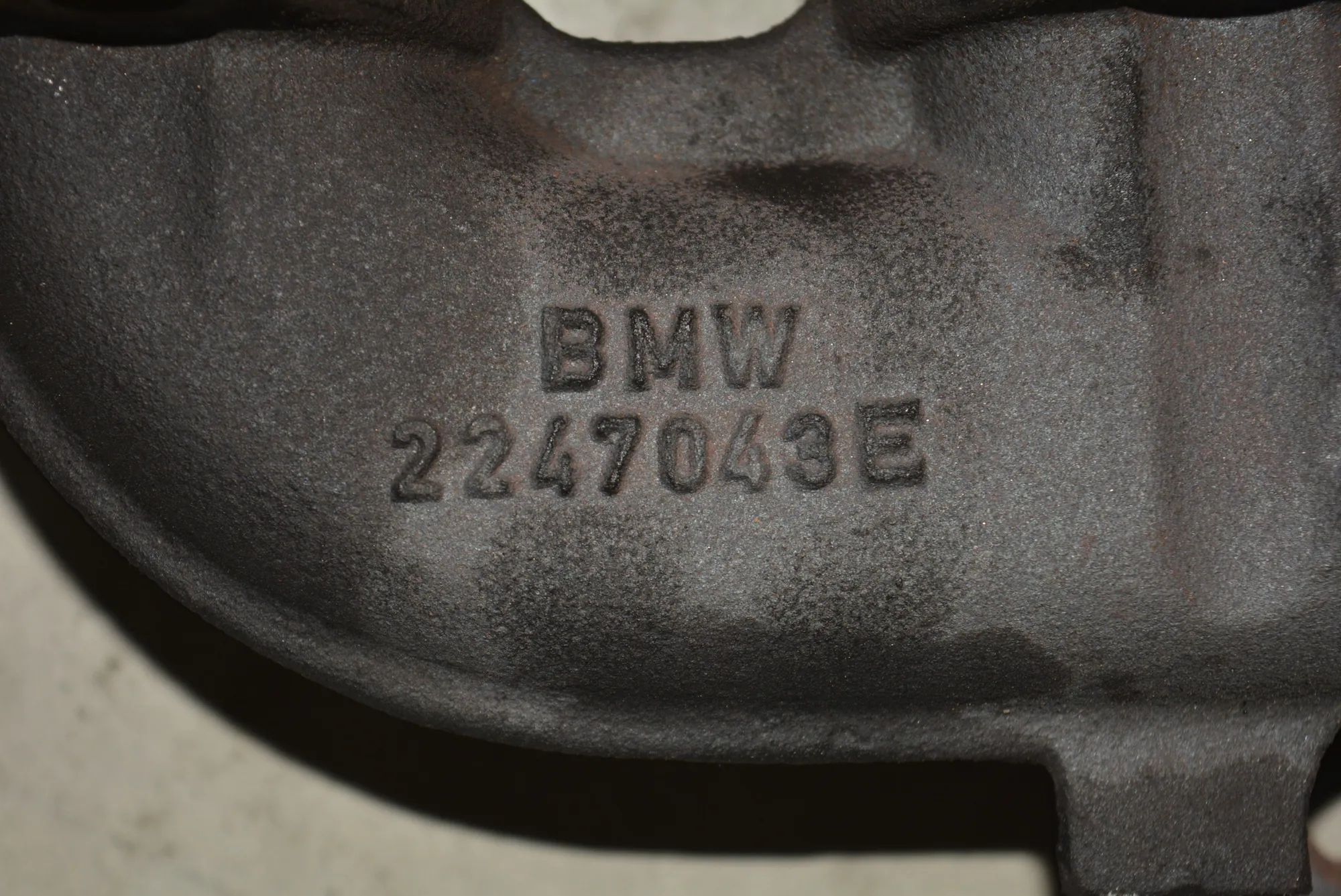 Exhaust Manifold – OEM 2247043 · BMW 3 (E46) 320 d 2000 – 2