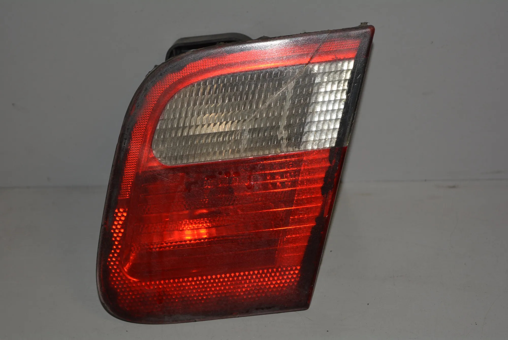 Right Side Tailgate Tail Light · BMW 3 (E46) 320 d 2000