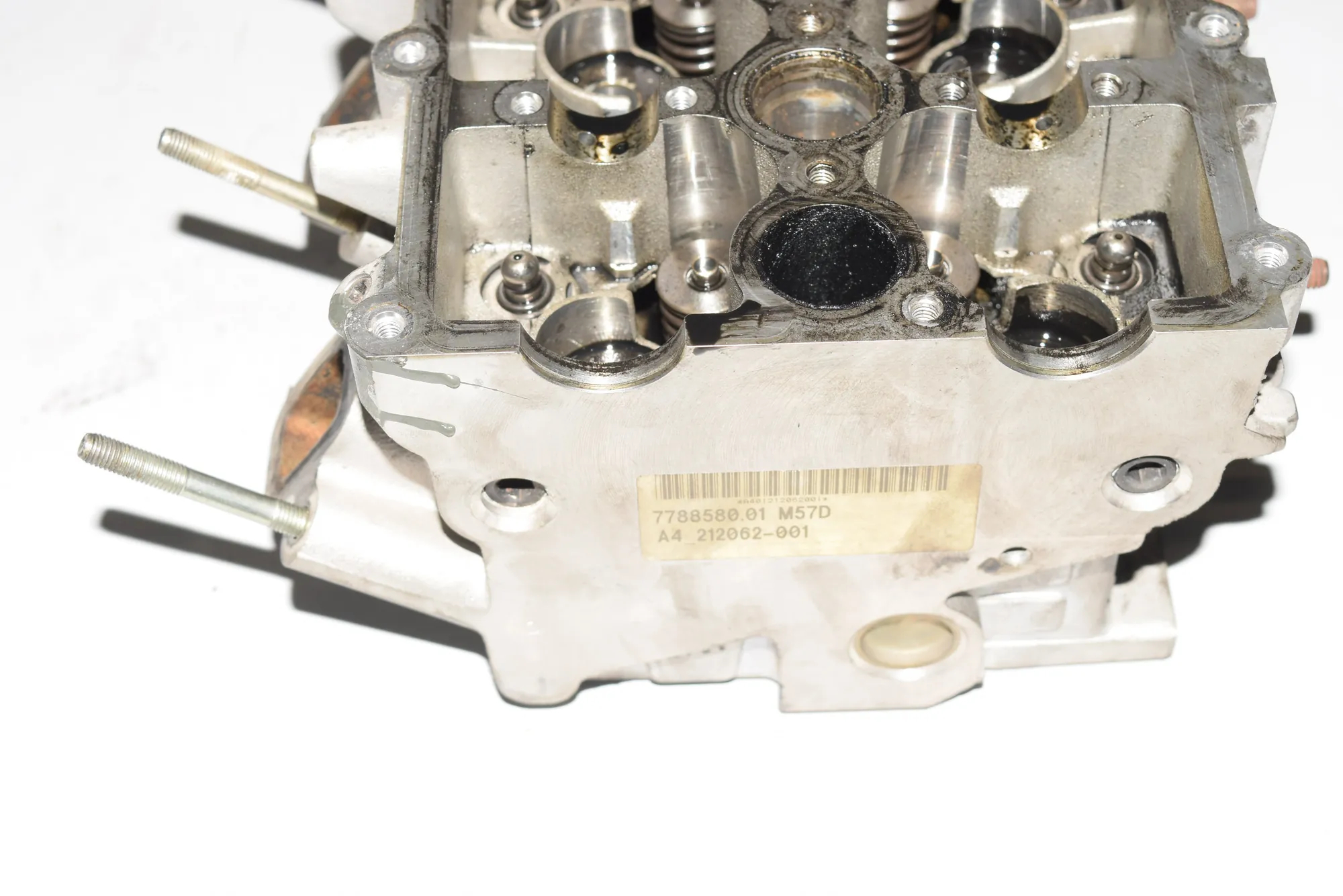 Engine Cylinder Head – OEM 7788581 · BMW 5 (E39) 2002 – 6