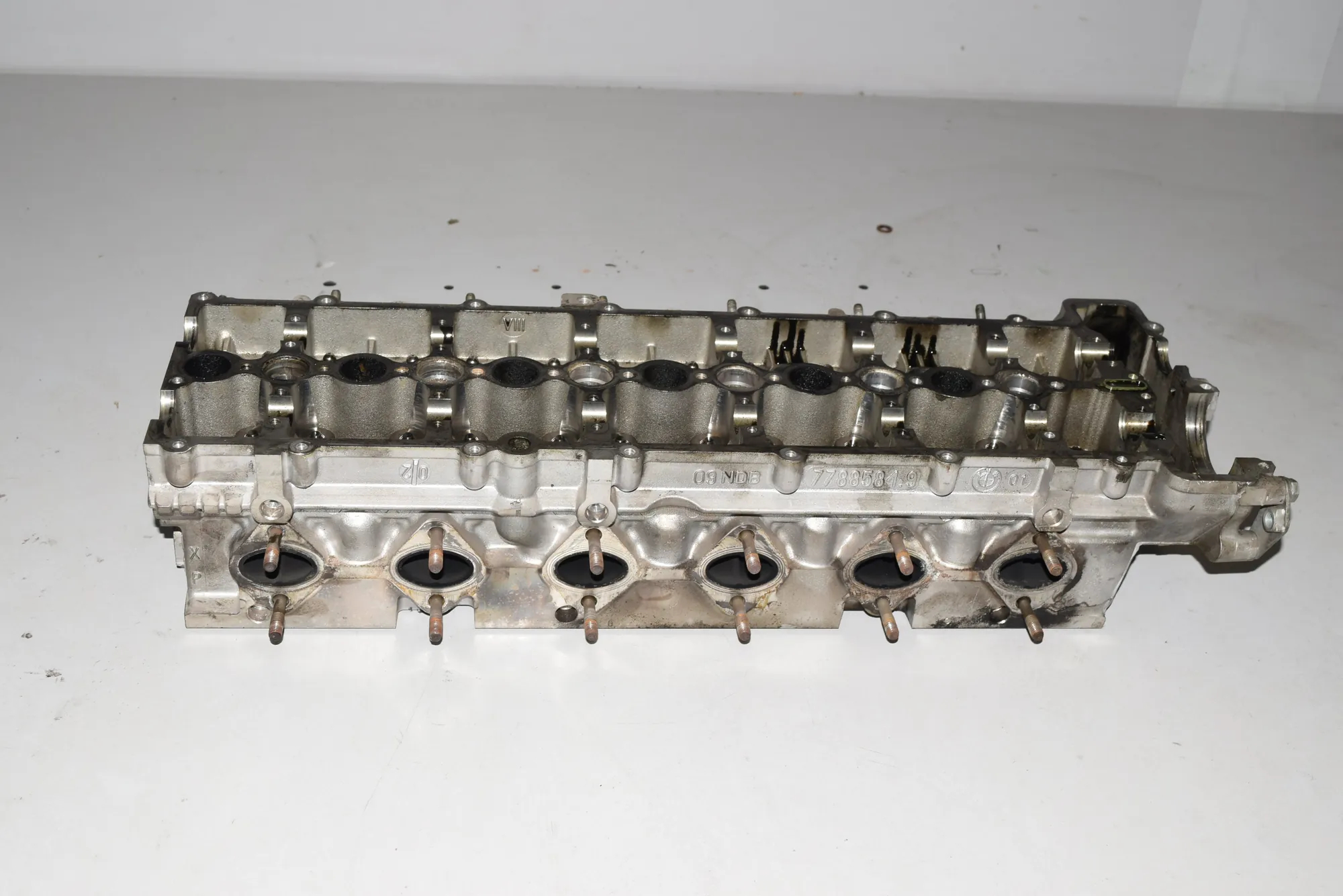 Engine Cylinder Head – OEM 7788581 · BMW 5 (E39) 2002 – 4