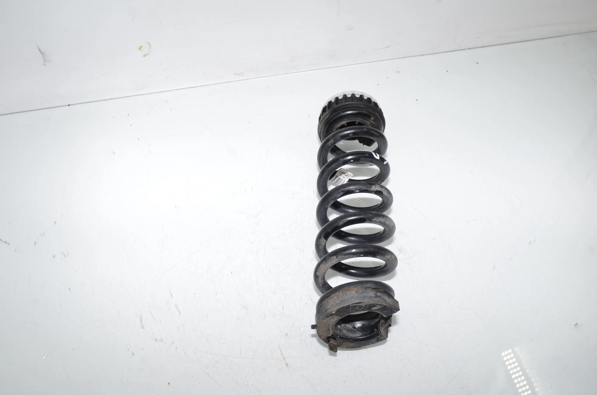 Rear Right Coil Spring – OEM 6889980 · BMW 3 Touring (G21) (2019 - -) 320 i 2023 – 2