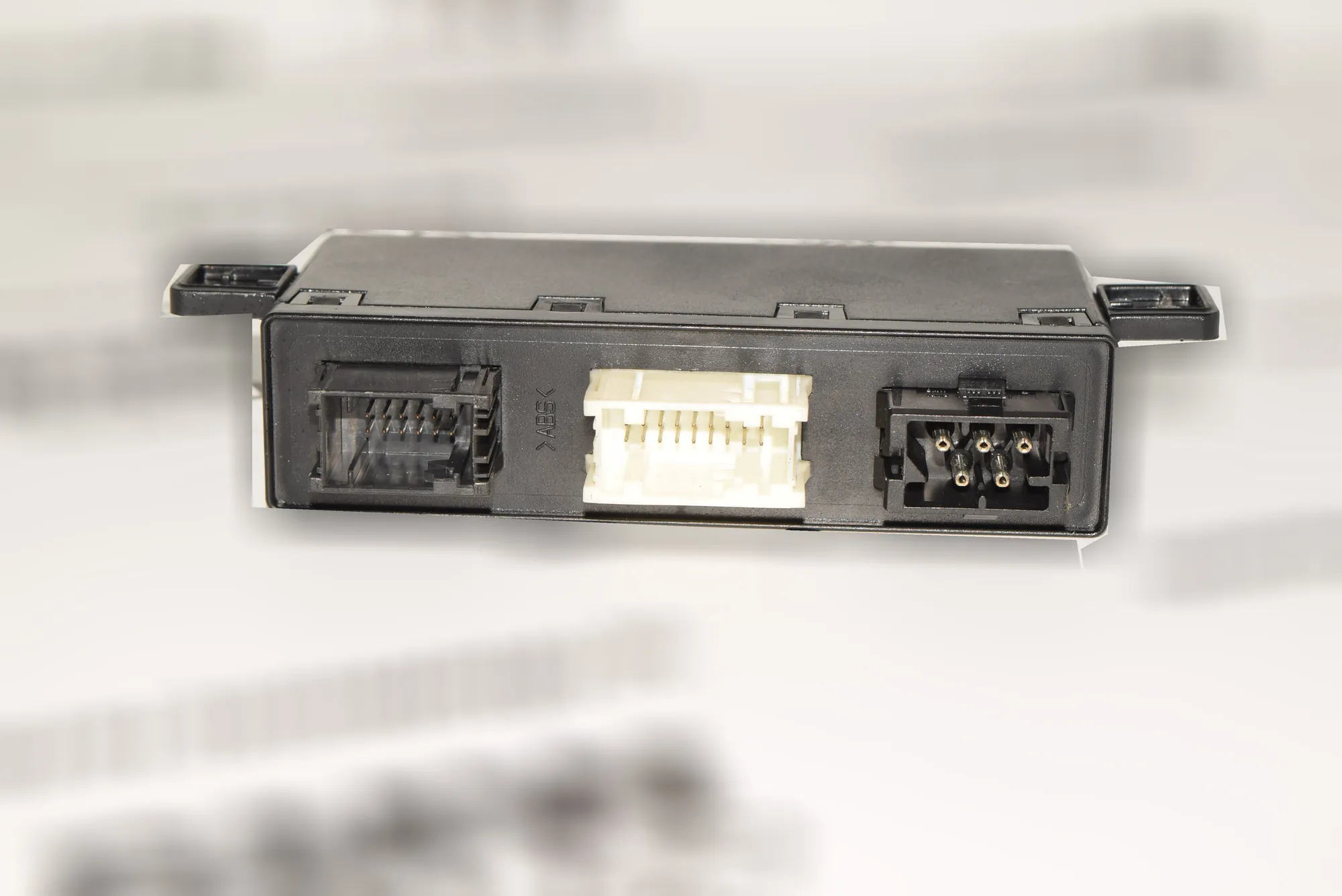 Front Left Door Control Unit – OEM 6904254 · BMW 5 (E39) 530 d 2001