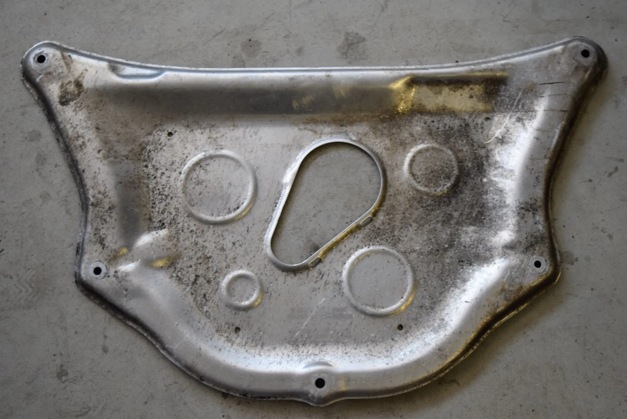 Engine Cover – OEM 6752310 · BMW 7 (E65, E66, E67) BMW 7 (E65, E66, E67) 2001 – 2
