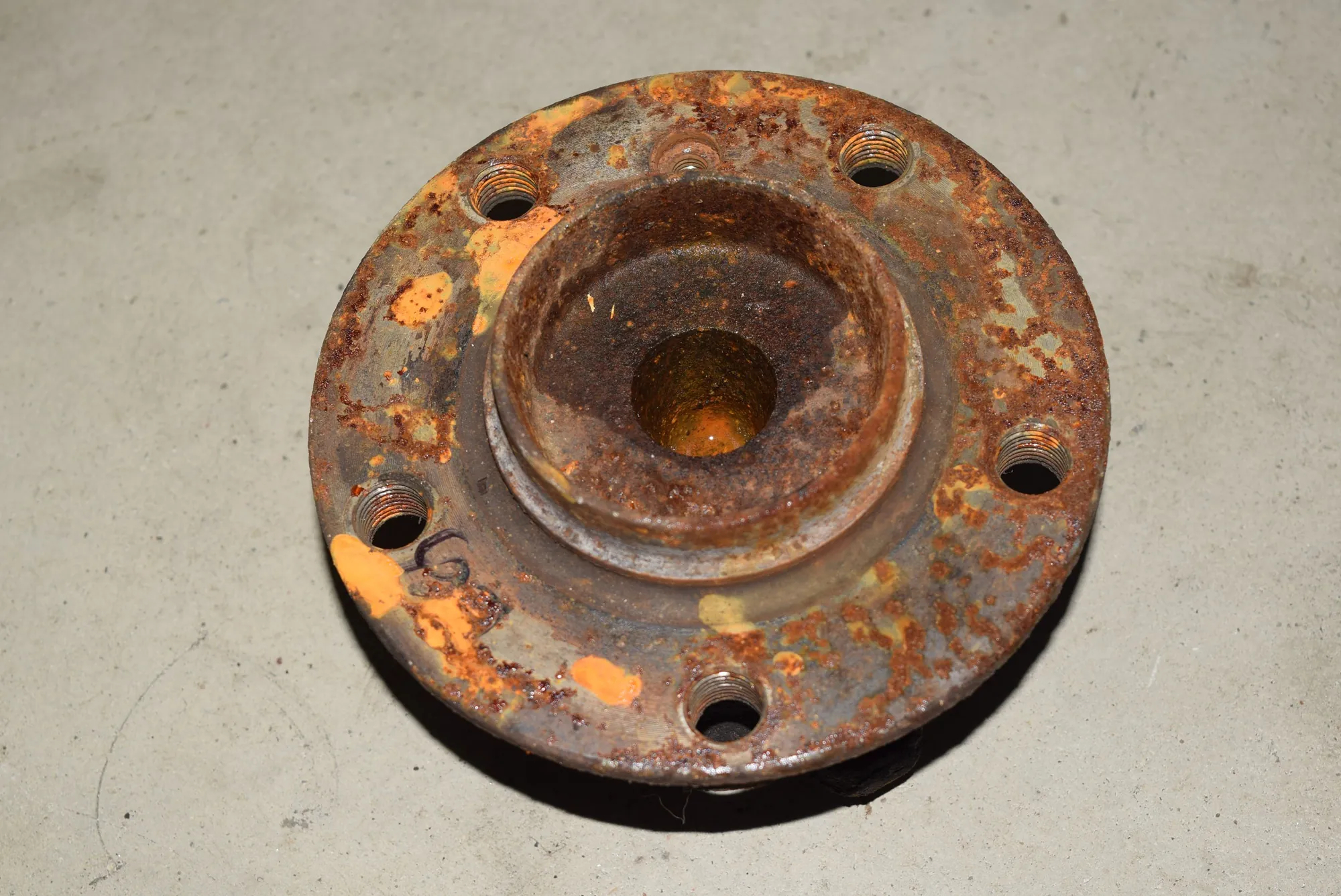 Front Left Wheel Bearing · BMW 7 (E65, E66, E67) BMW 7 (E65, E66, E67) 745 i, Li 2002