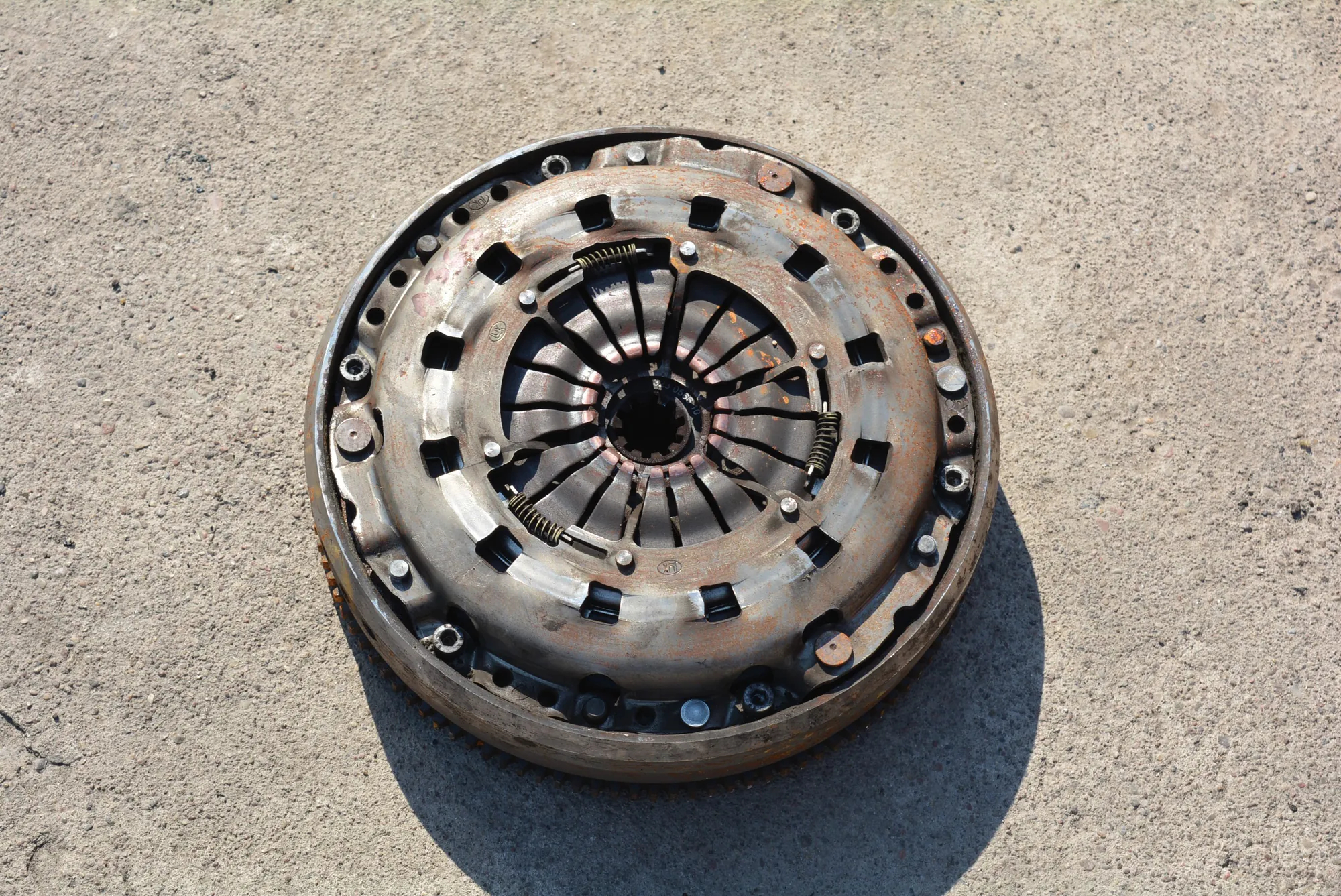 Clutch Kit · BMW 3 (E46) BMW 3 (E46) 318 i 2001