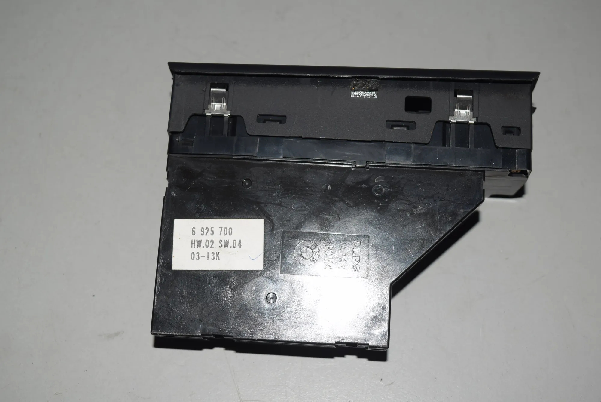 Front Left Door Window Switch – OEM 6925700 · BMW X5 (E53) 4.6 is 2003
