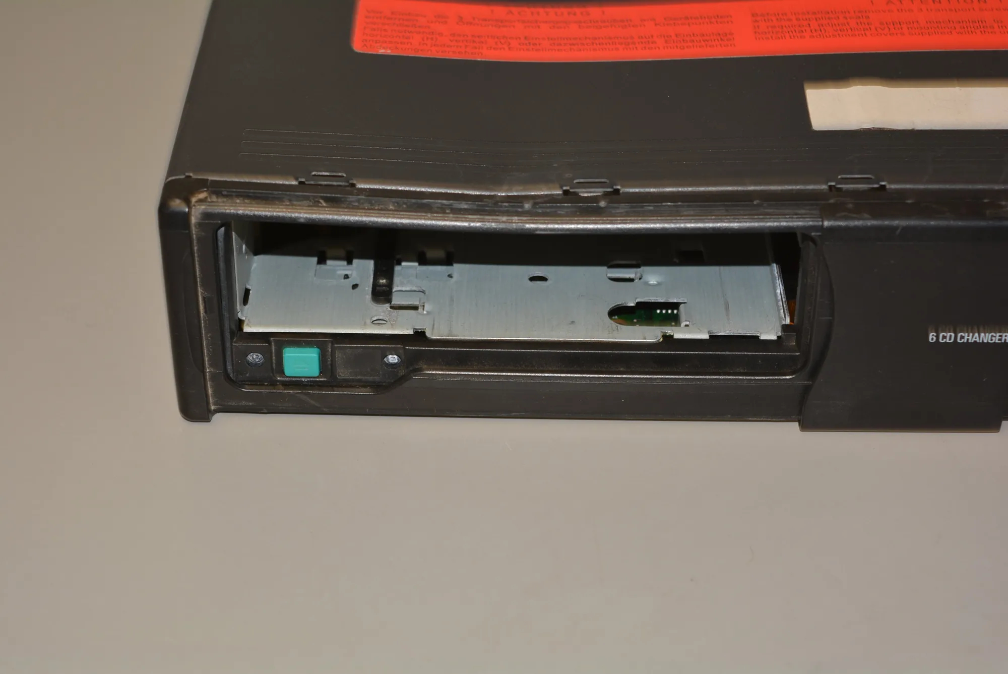 CD Changer – OEM 6913388 · BMW 5 Touring (E39) 530 d 2002 – 6