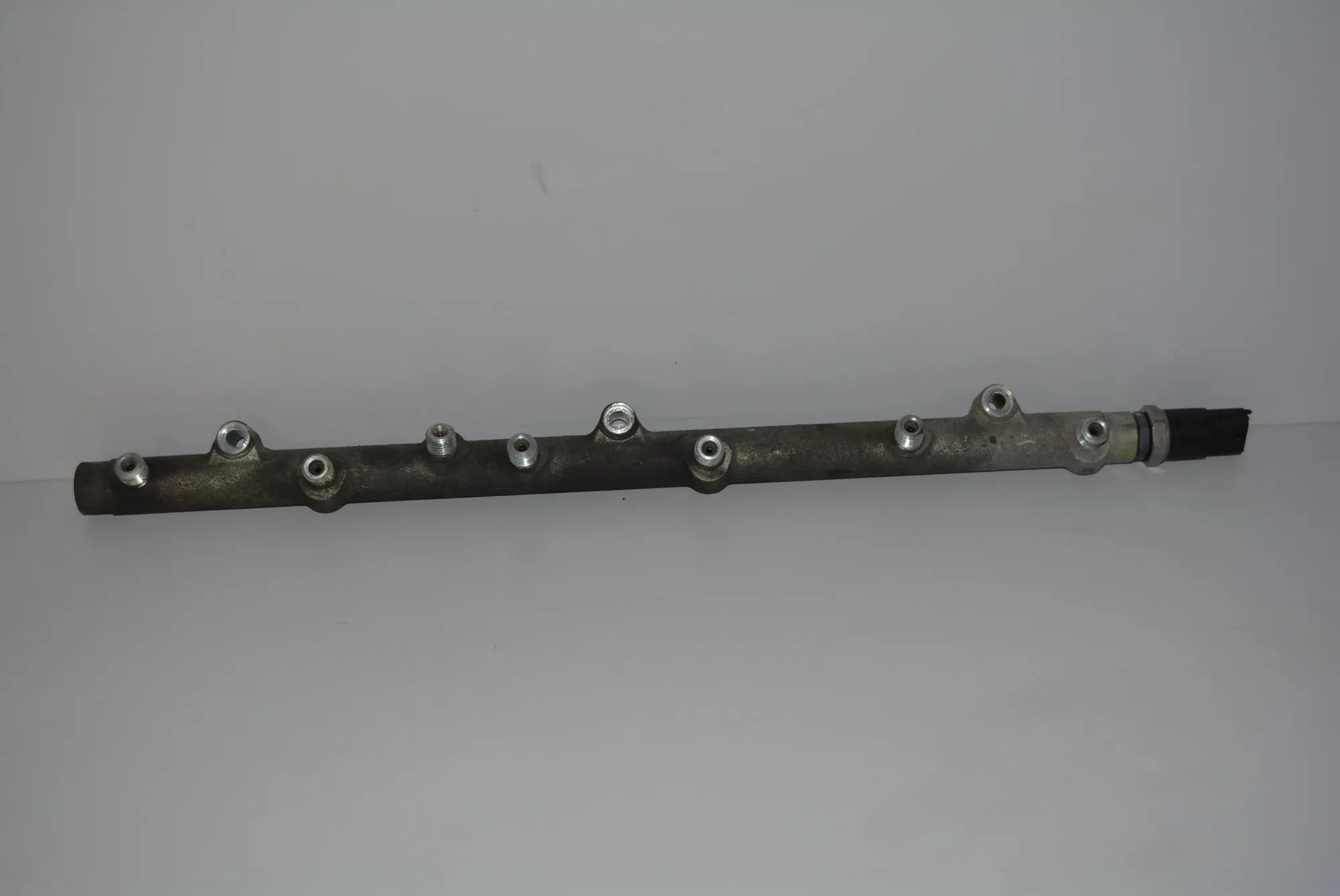 Fuel Rail – OEM 0445216002 · BMW 5 Touring (E39) 530 d 2002