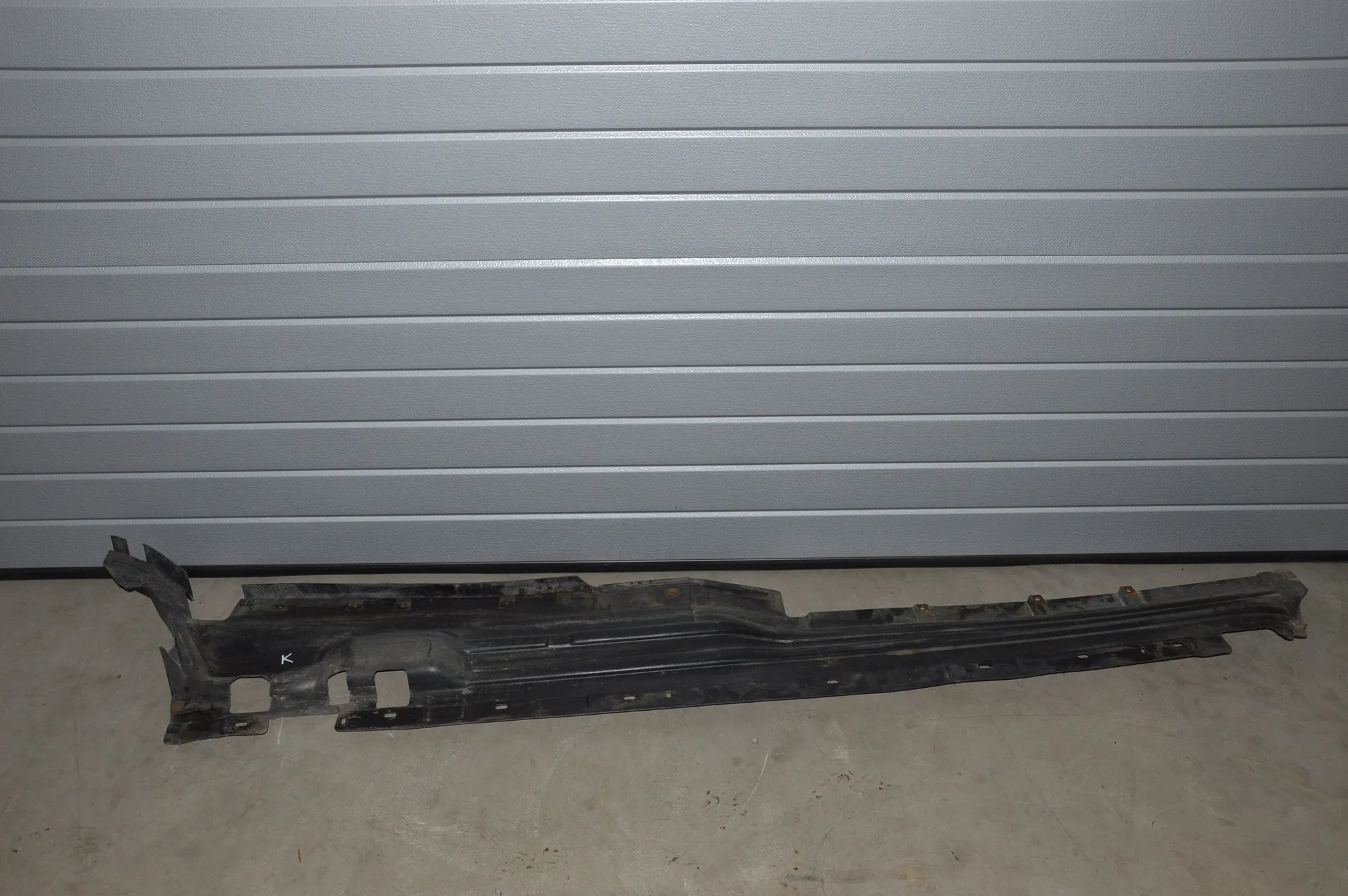 Left Side Underbody Cover – OEM 51718402437 · BMW X5 (E53) 3.0 i 2003