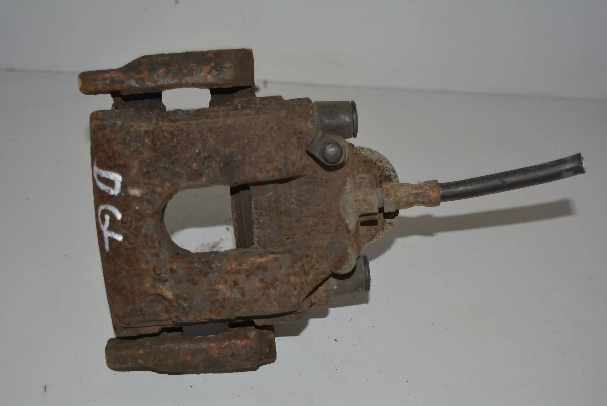 Rear Right Brake Caliper · BMW 7 (E65, E66, E67) BMW 7 (E65, E66, E67) 745 i, Li 2002 – 5