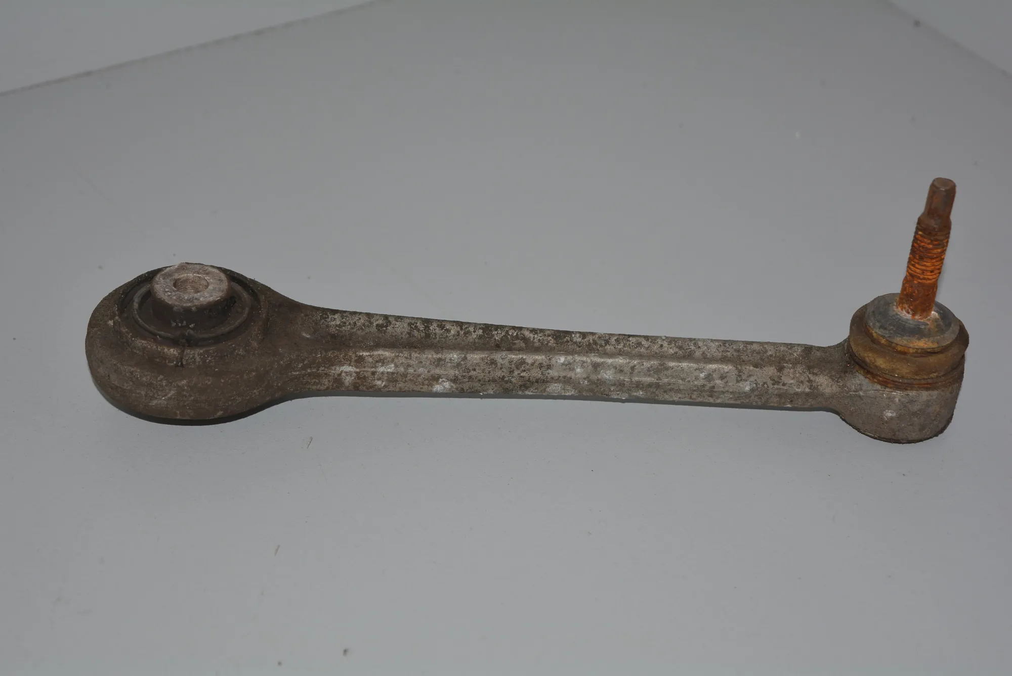 Rear Left Control Arm · BMW 7 (E65, E66, E67) BMW 7 (E65, E66, E67) 745 i, Li 2002