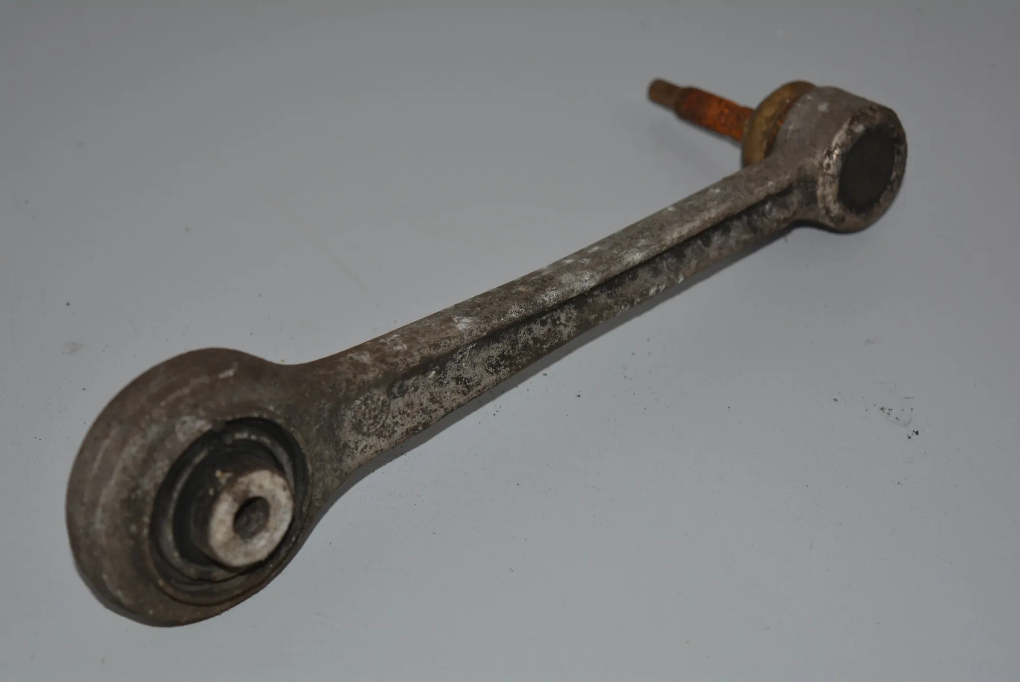 Rear Left Control Arm · BMW 7 (E65, E66, E67) BMW 7 (E65, E66, E67) 745 i, Li 2002 – 3