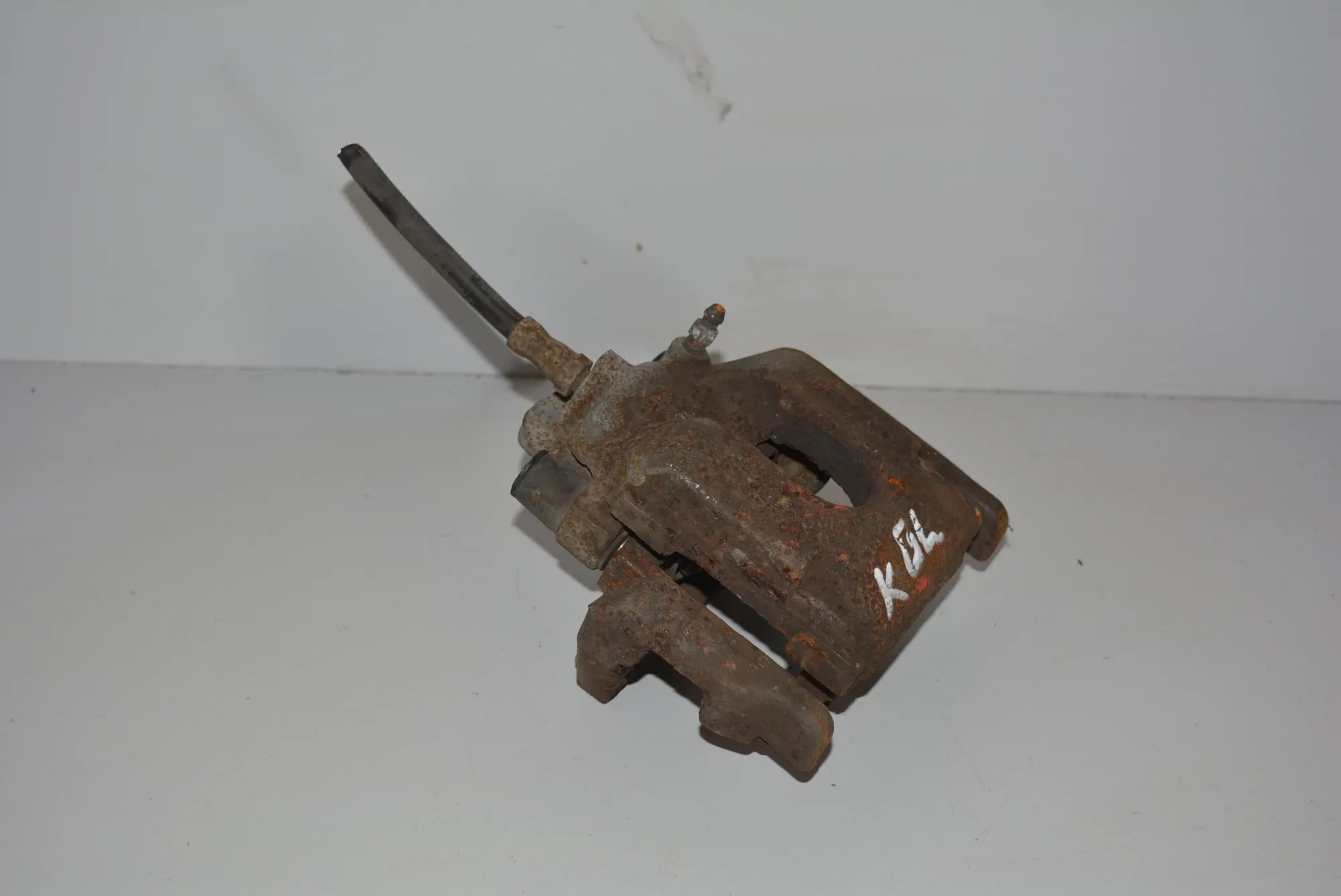 Rear Left Brake Caliper · BMW 7 (E65, E66, E67) BMW 7 (E65, E66, E67) 745 i, Li 2002 – 3