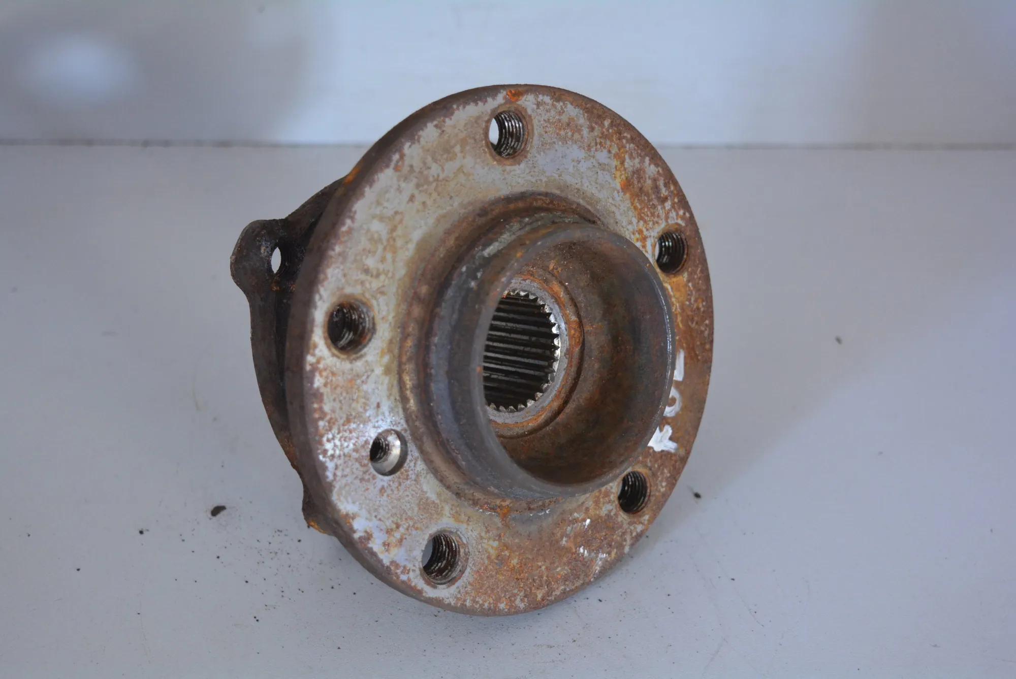 Rear Left Wheel Bearing · BMW 7 (E65, E66, E67) BMW 7 (E65, E66, E67) 745 i, Li 2002 – 4