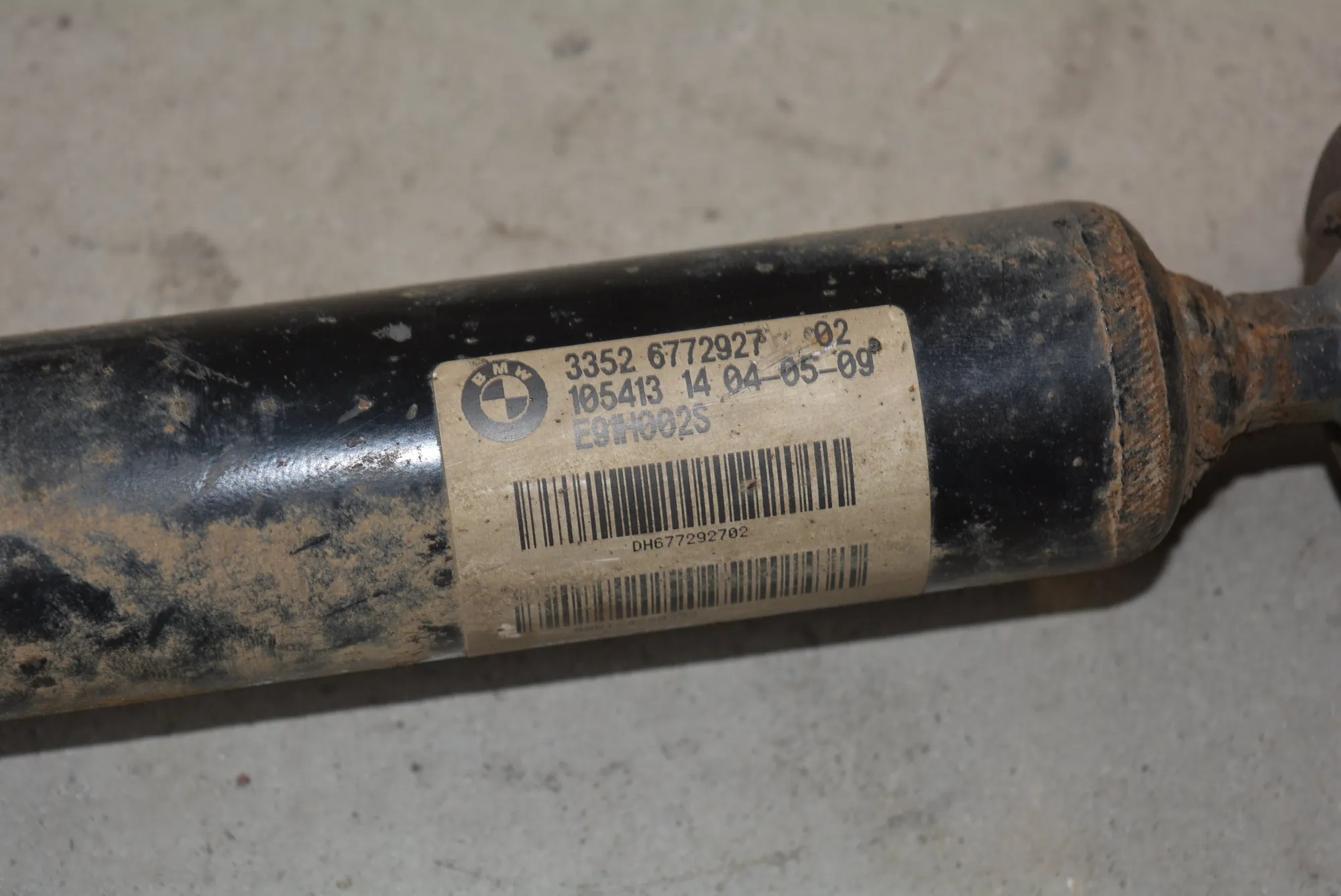 Rear Left Shock Absorber – OEM 6772927 · BMW 3 Touring (E91) BMW 3 Touring (E91) 2009 – 3