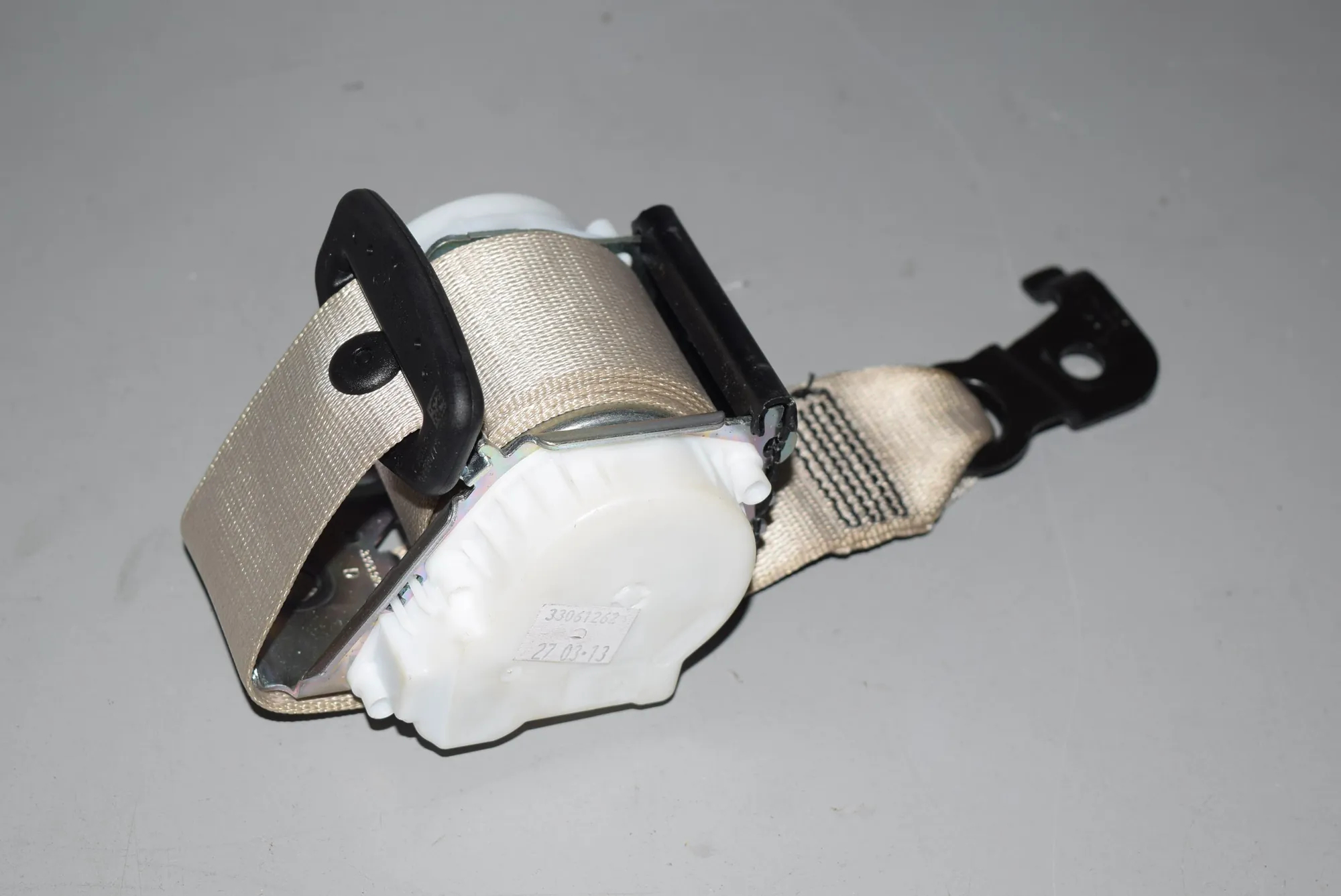 Rear Left Seatbelt – OEM 7285873 · BMW 5 Touring (F11) BMW 5 Touring (F11) 2013
