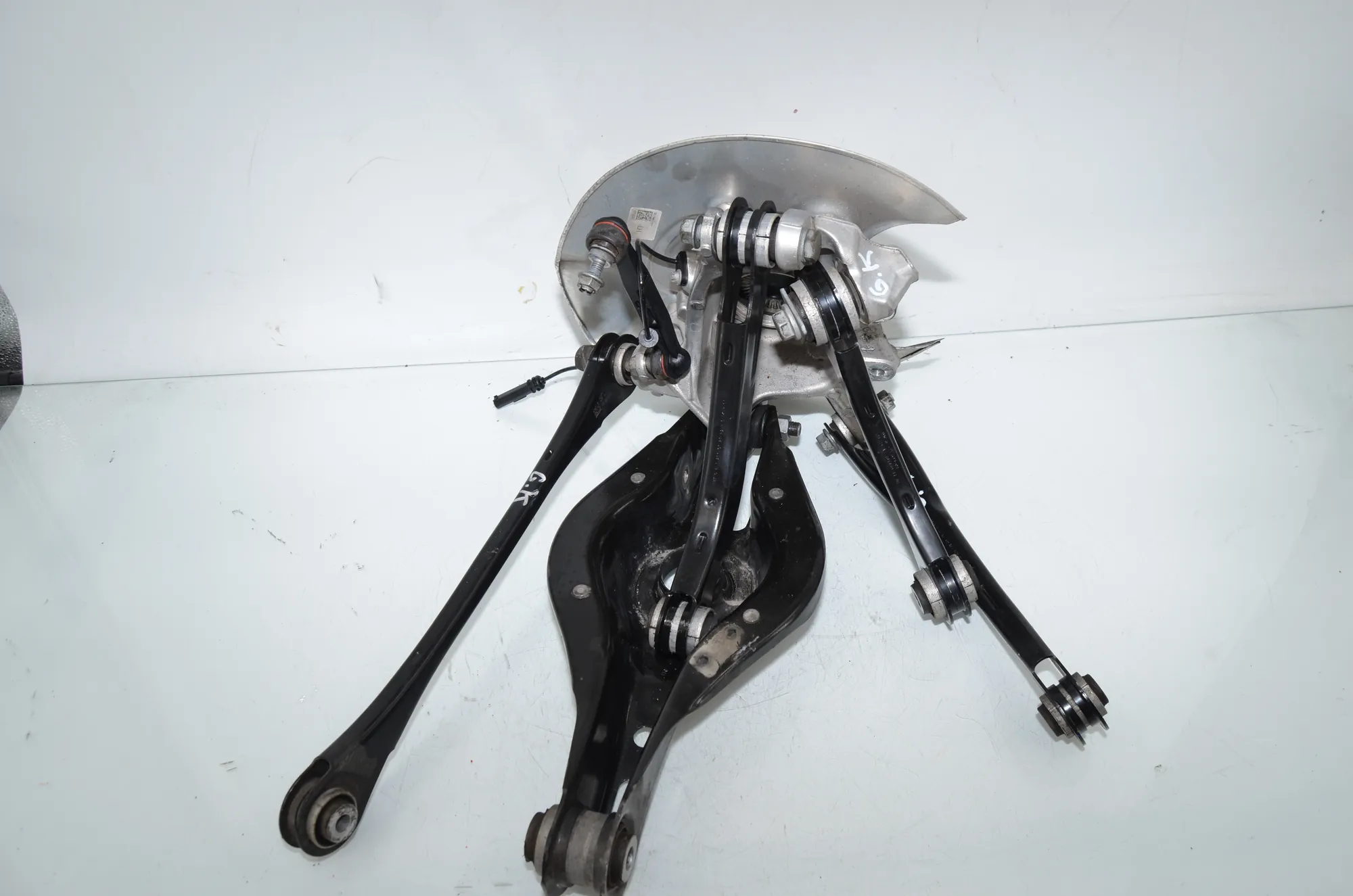 Rear Left Wheel Hub Spindle – OEM 6898479 · BMW 3 Touring (G21) (2019 - -) 320 i 2023 – 4
