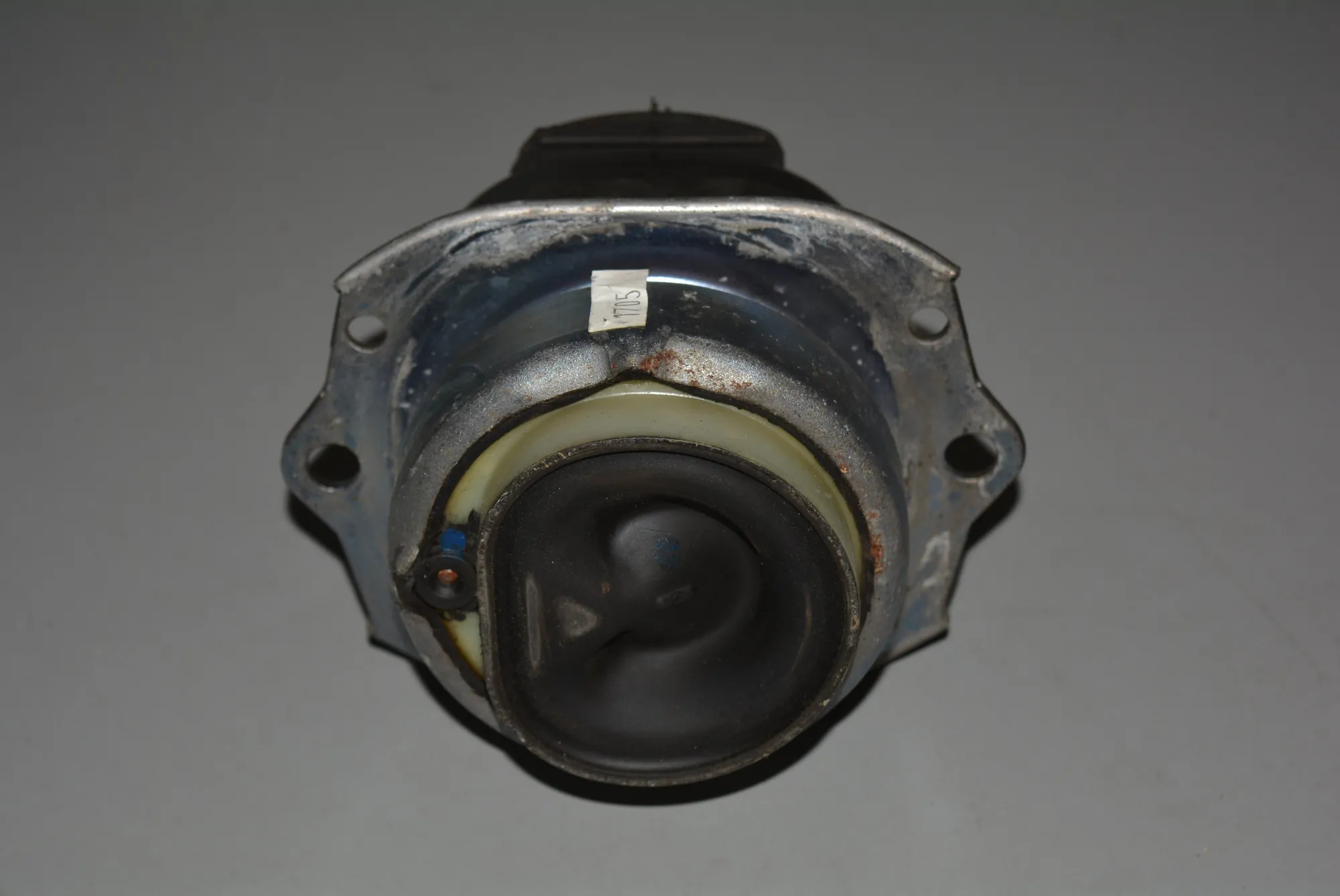 Left Side Engine Mount – OEM NA · BMW X5 (E70) BMW X5 (E70) 2009 – 3