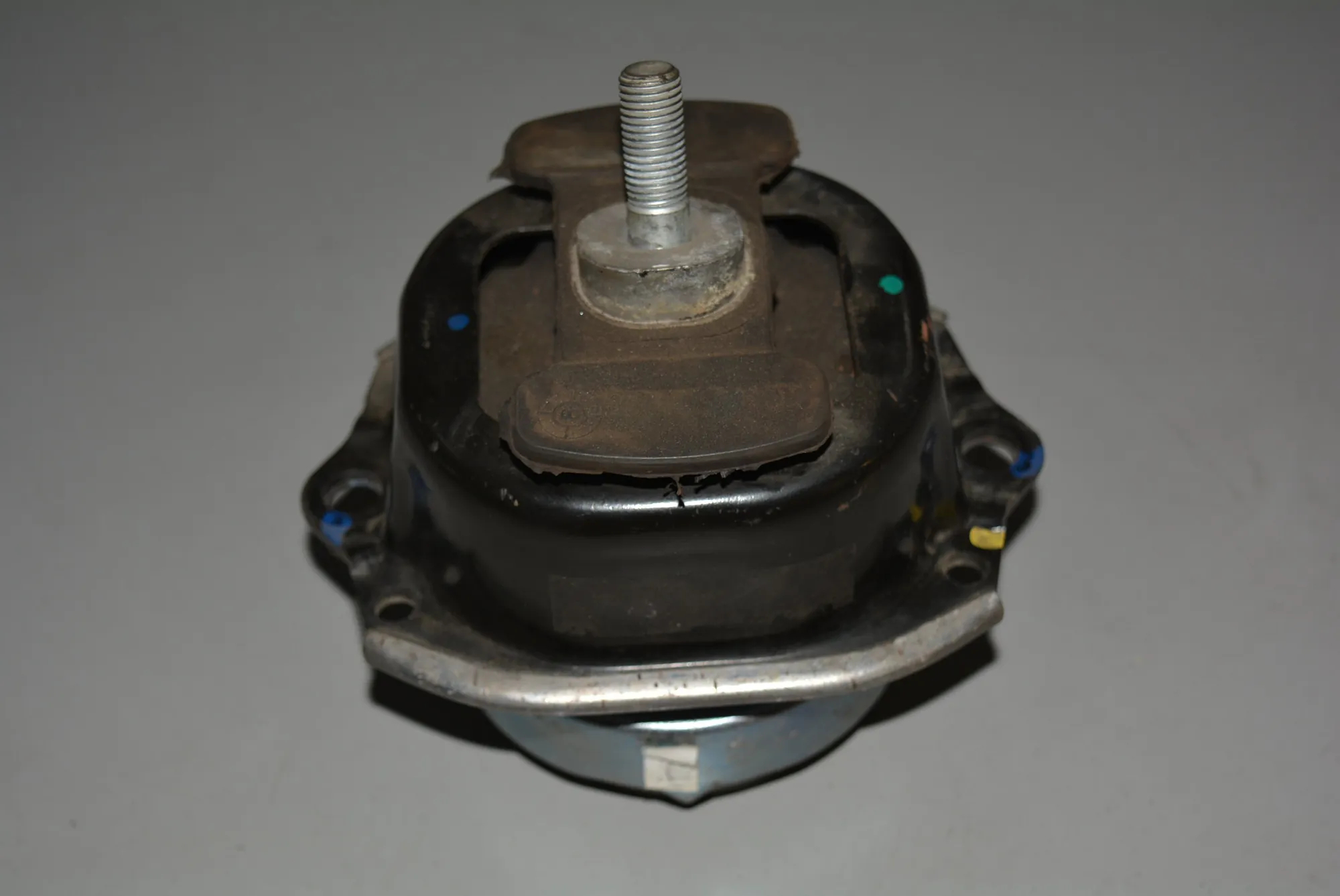 Left Side Engine Mount – OEM NA · BMW X5 (E70) BMW X5 (E70) 2009 – 2