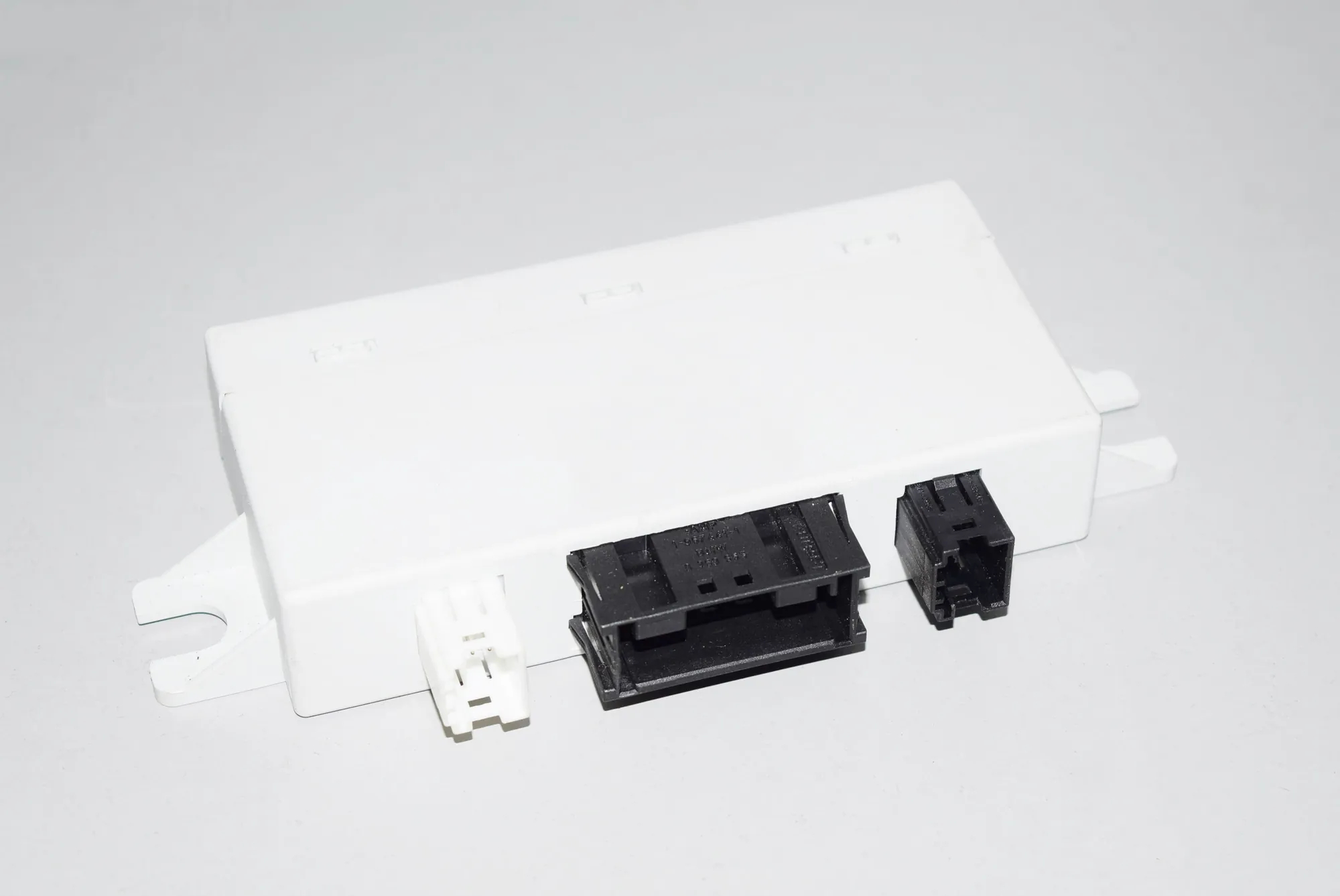 Other Control Units – OEM 6918567 · BMW 7 (E65, E66, E67) BMW 7 (E65, E66, E67) 735 i, Li 2001 – 3