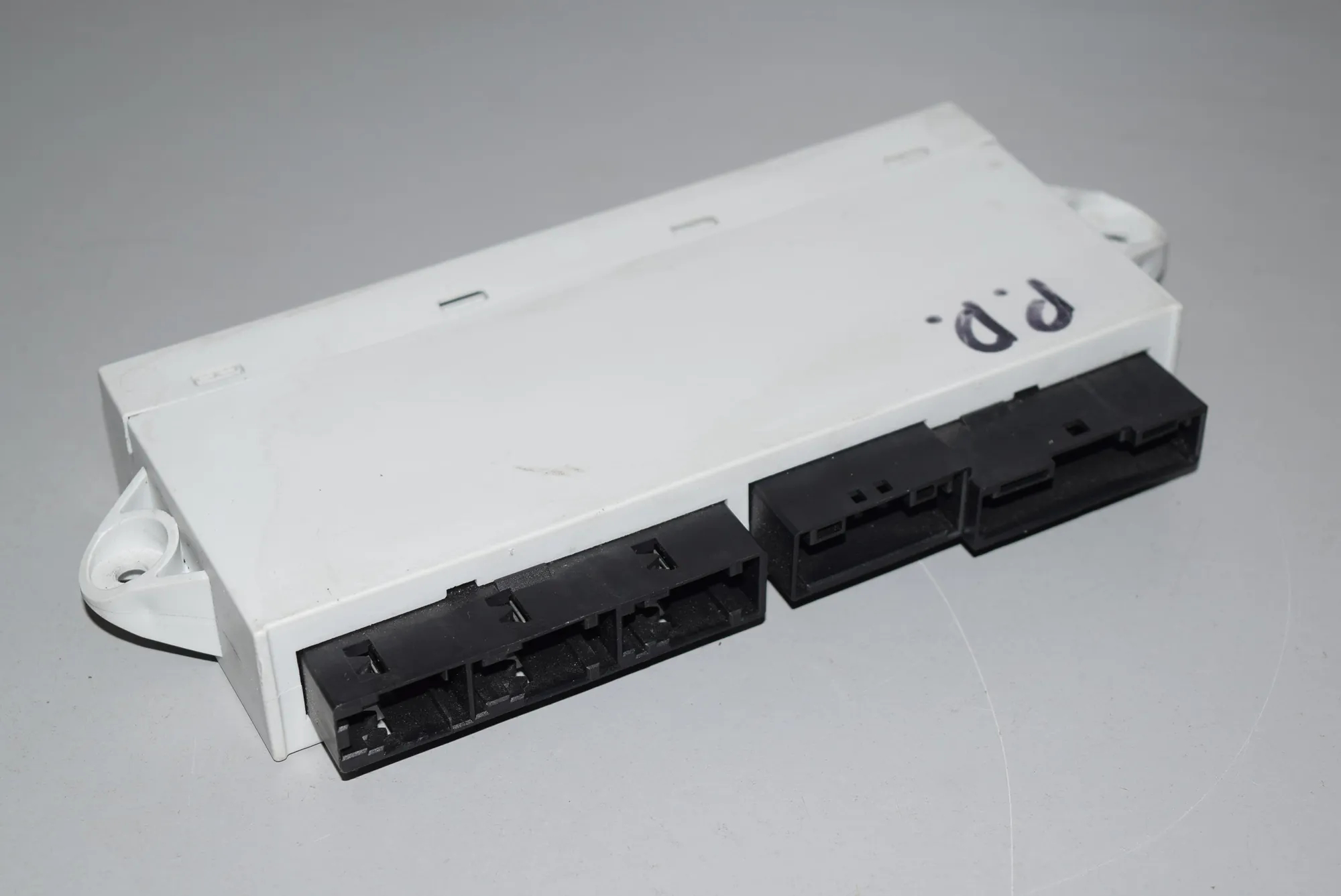 Front Right Door Control Unit – OEM 6921981 · BMW 7 (E65, E66, E67) BMW 7 (E65, E66, E67) 735 i, Li 2001