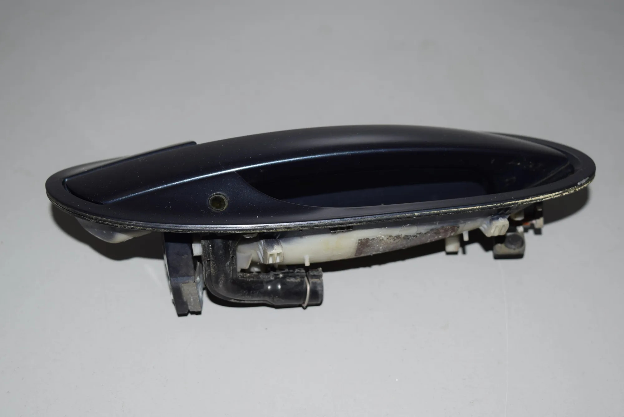 Rear Right Door Exterior Handle · BMW 7 (E65, E66, E67) BMW 7 (E65, E66, E67) 735 i, Li 2001 – 2