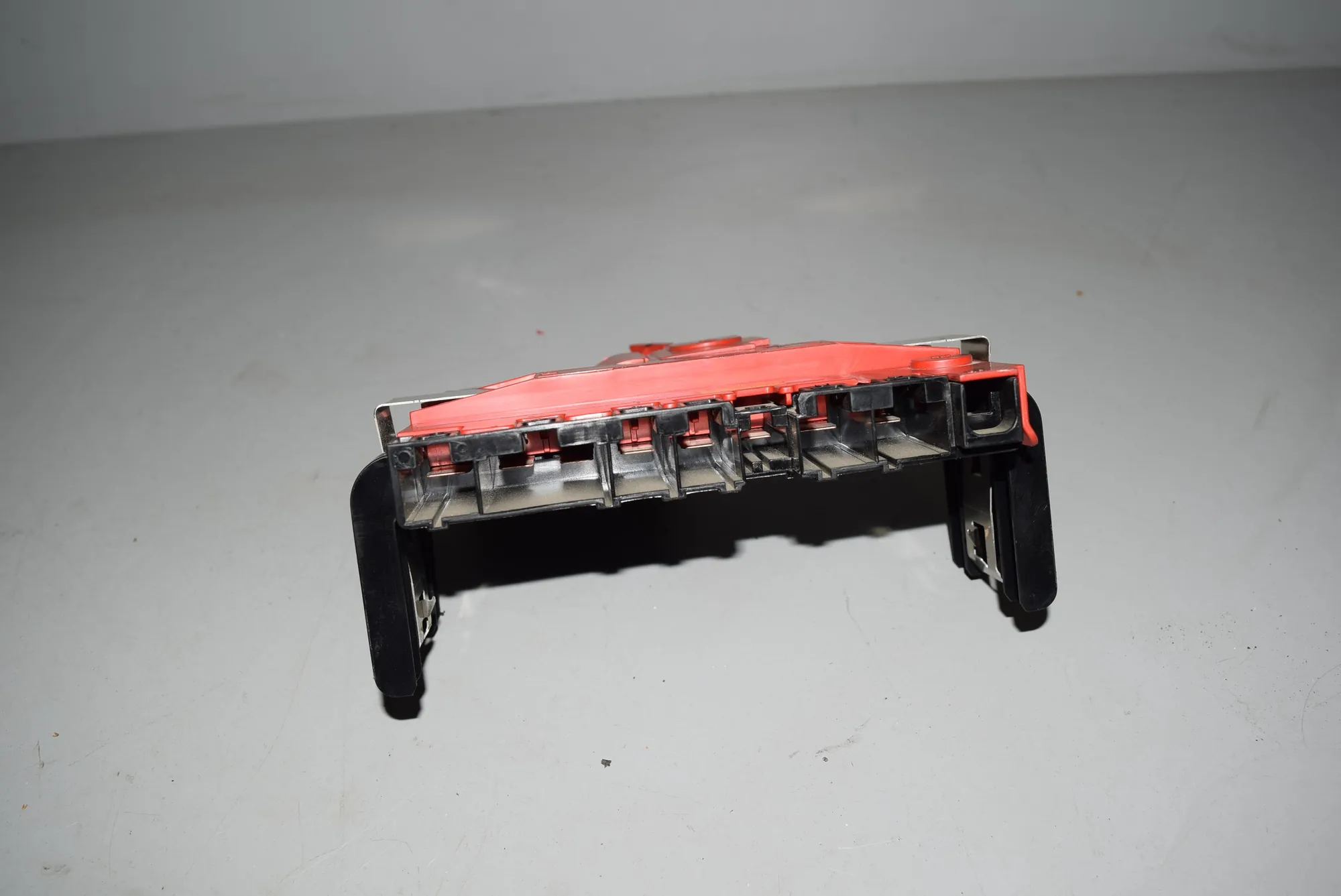 Fuse Box – OEM 10688710 · BMW 5 Touring (F11) 525 d xDrive 2014 – 2