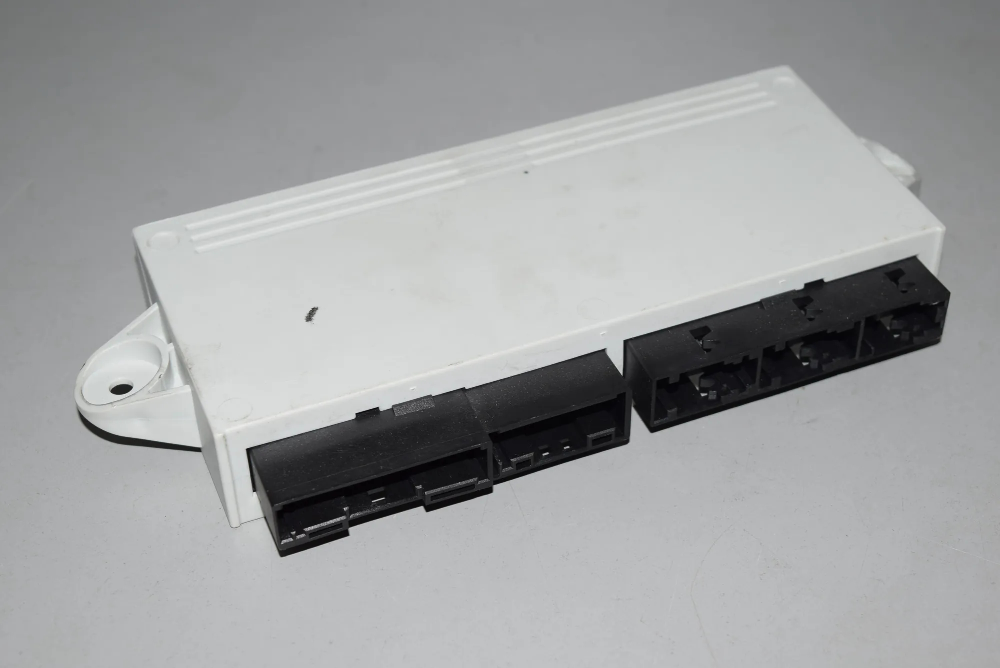 Front Right Door Control Unit – OEM 6921979 · BMW 7 (E65, E66, E67) BMW 7 (E65, E66, E67) 745 i 2002 – 2