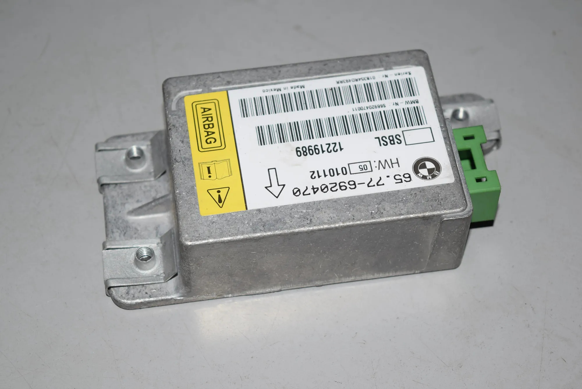 SRS Control Unit – OEM 6920470 · BMW 7 (E65, E66, E67) BMW 7 (E65, E66, E67) 745 i 2002 – 2