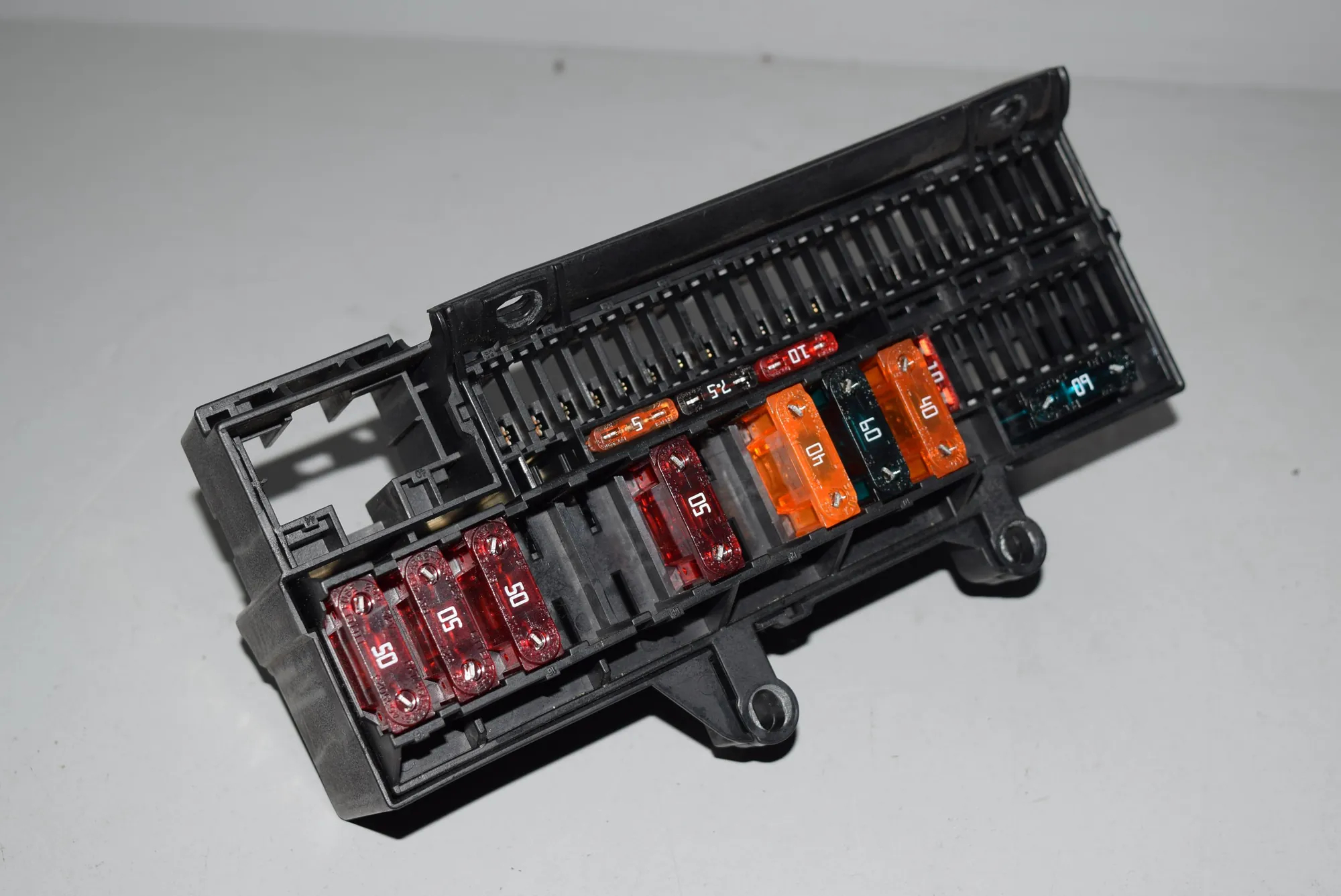 Fuse Box – OEM 6900582 · BMW 7 (E65, E66, E67) BMW 7 (E65, E66, E67) 745 i 2002
