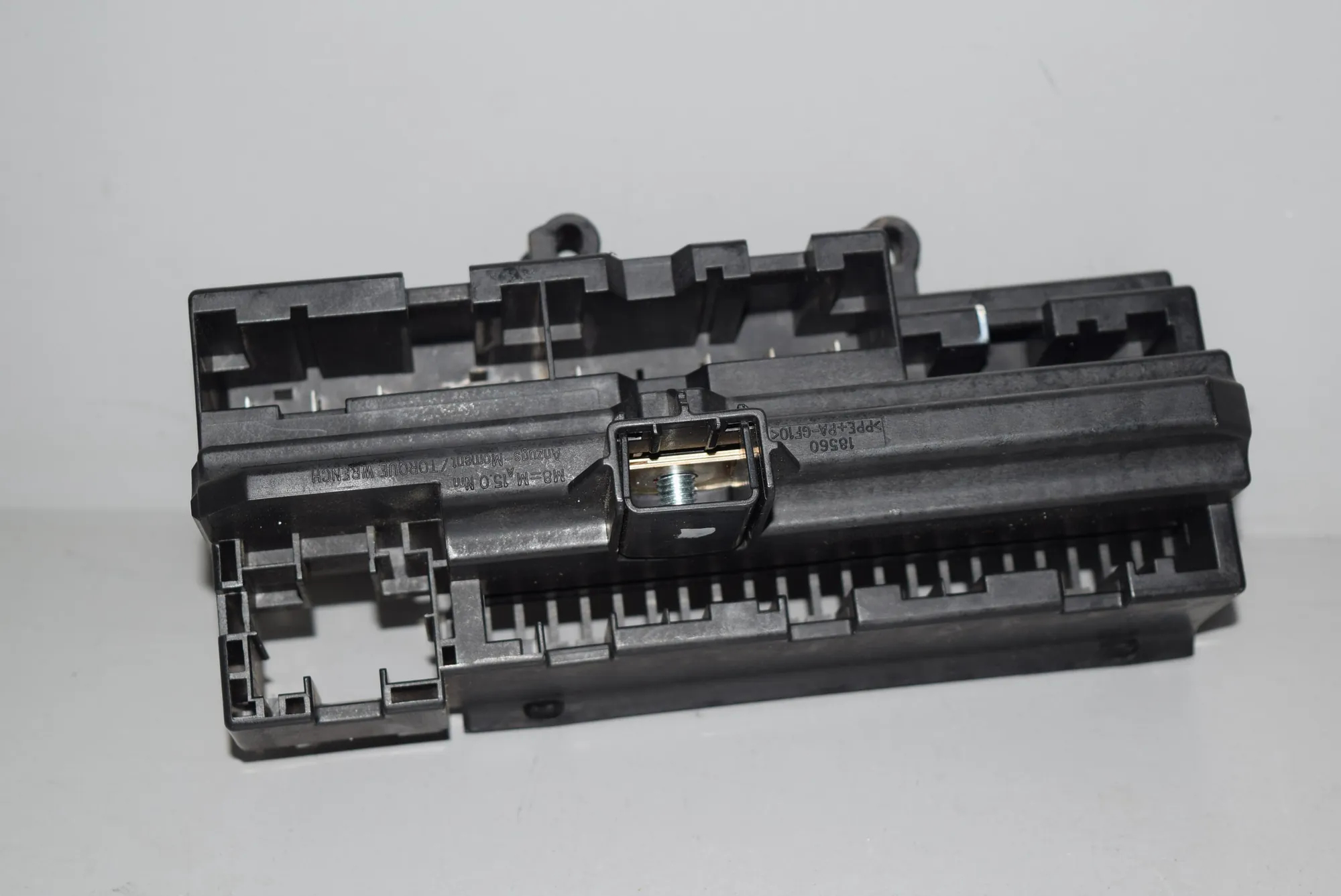 Fuse Box – OEM 6900582 · BMW 7 (E65, E66, E67) BMW 7 (E65, E66, E67) 745 i 2002 – 2