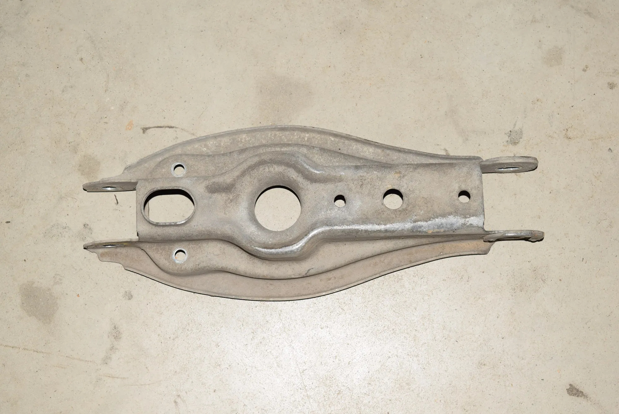 Rear Left Lower Control Arm · BMW X1 (E84) BMW X1 (E84) 2012 – 2