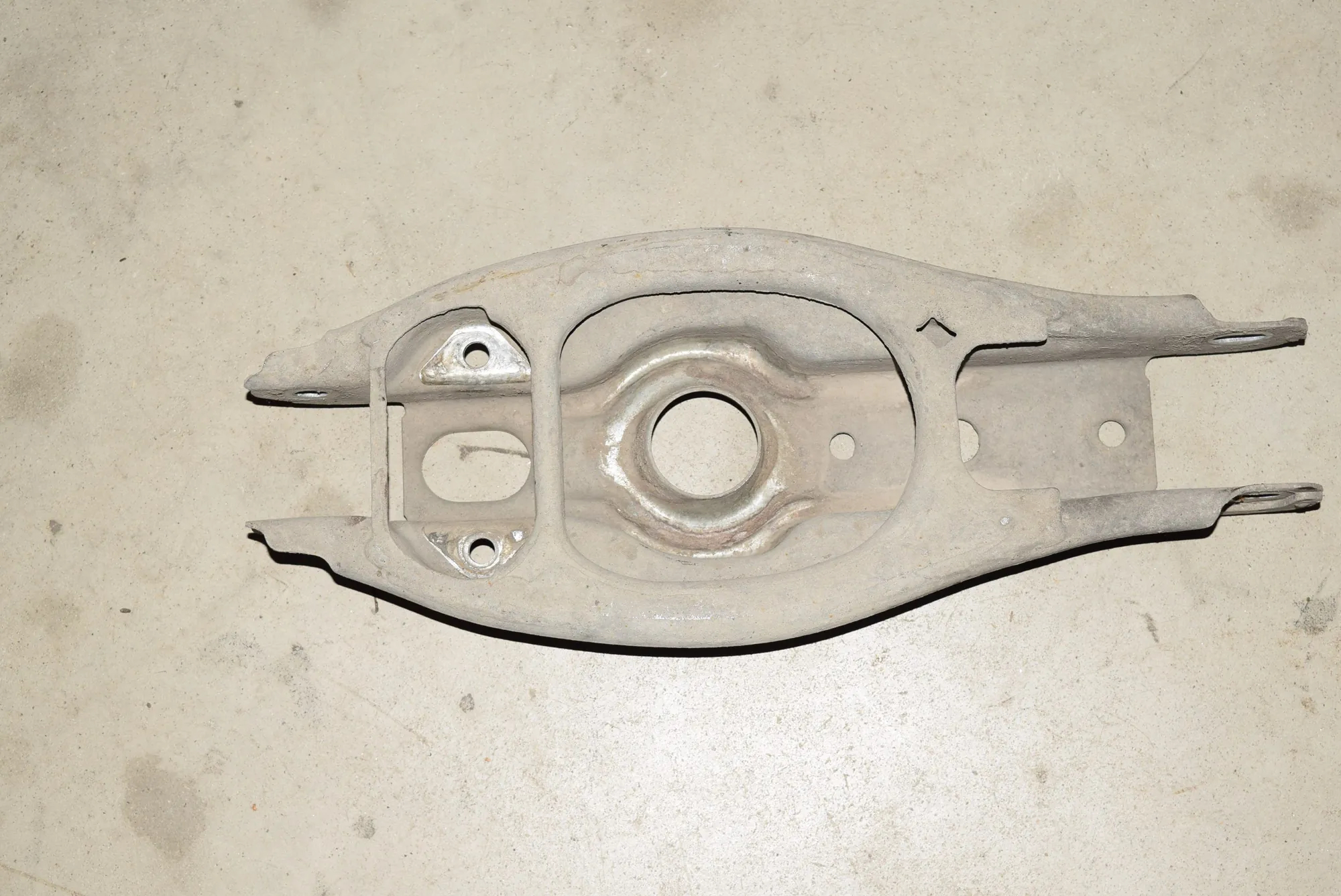 Rear Left Lower Control Arm · BMW X1 (E84) BMW X1 (E84) 2012