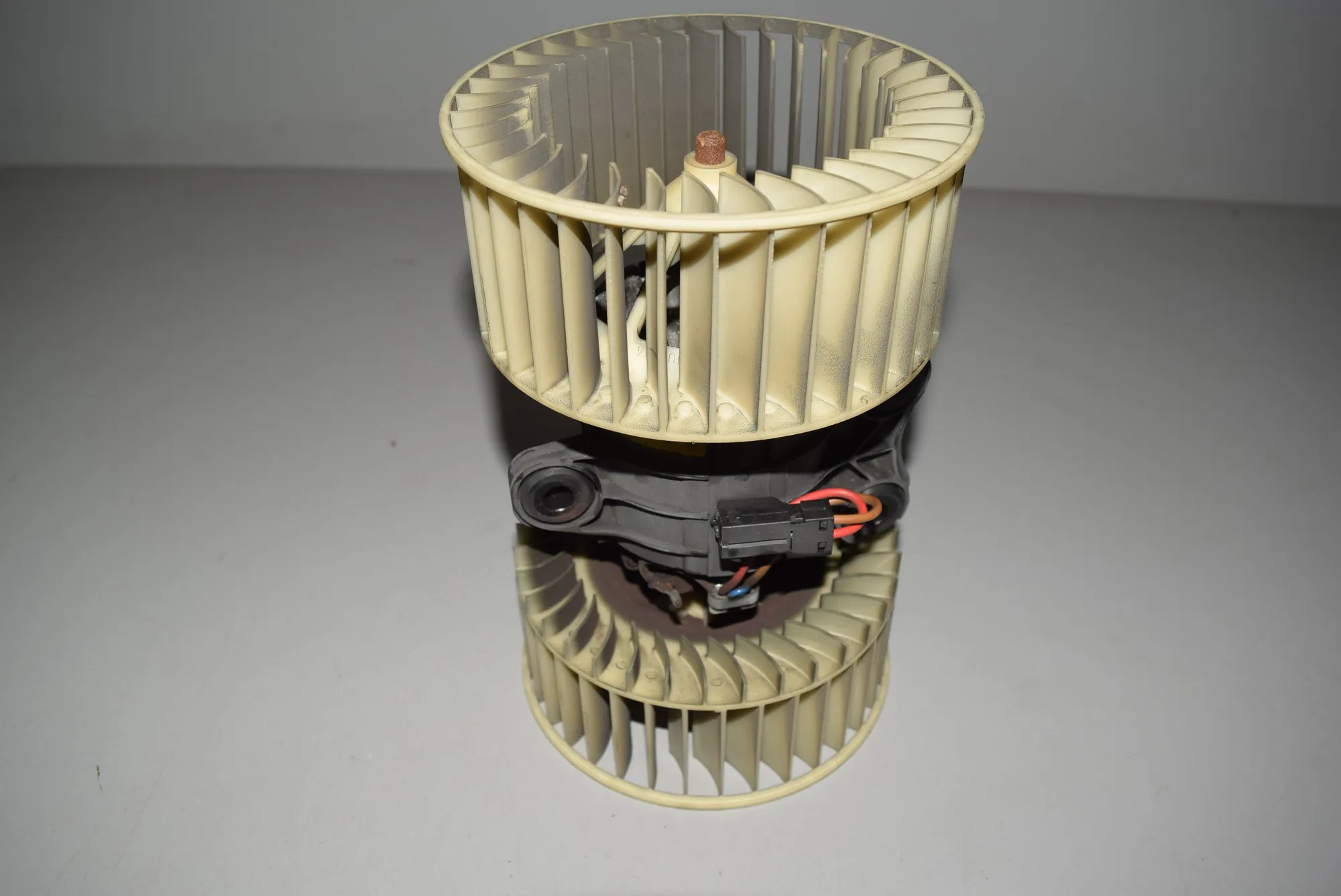 Heater Blower Fan – OEM 8385558 · BMW 5 (E39) 535 i 2000