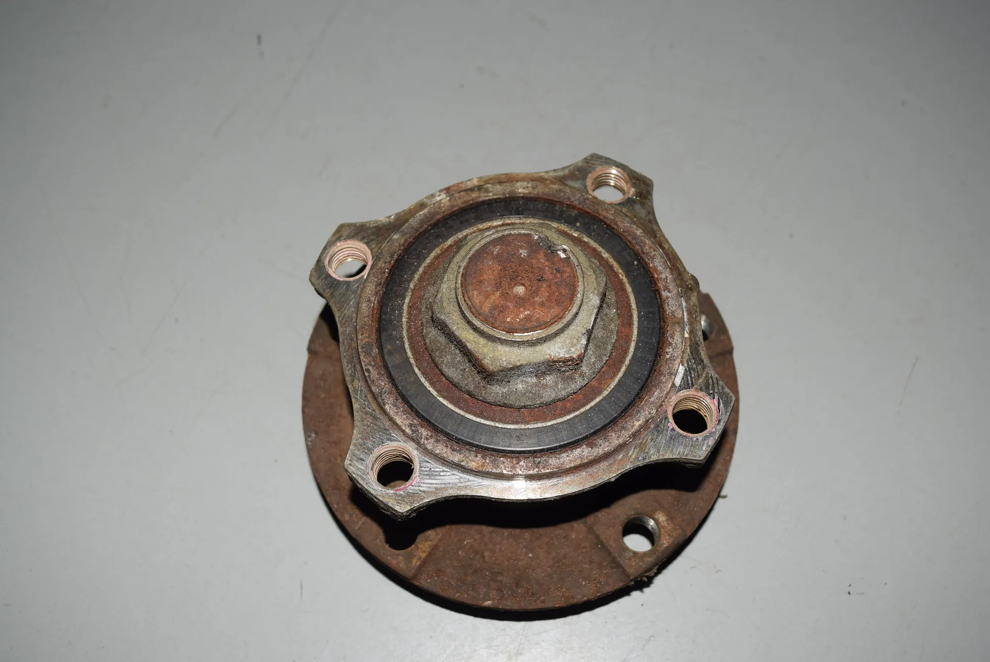 Front Left Wheel Bearing · BMW 5 Touring (E39) 525 d 2000 – 2