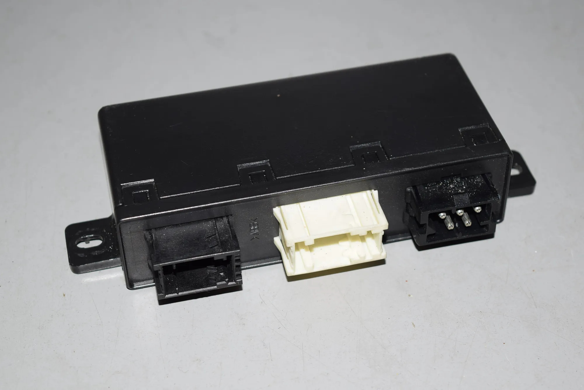 Front Left Door Control Unit – OEM 8378773 · BMW 5 (E39) BMW 5 (E39) 1999