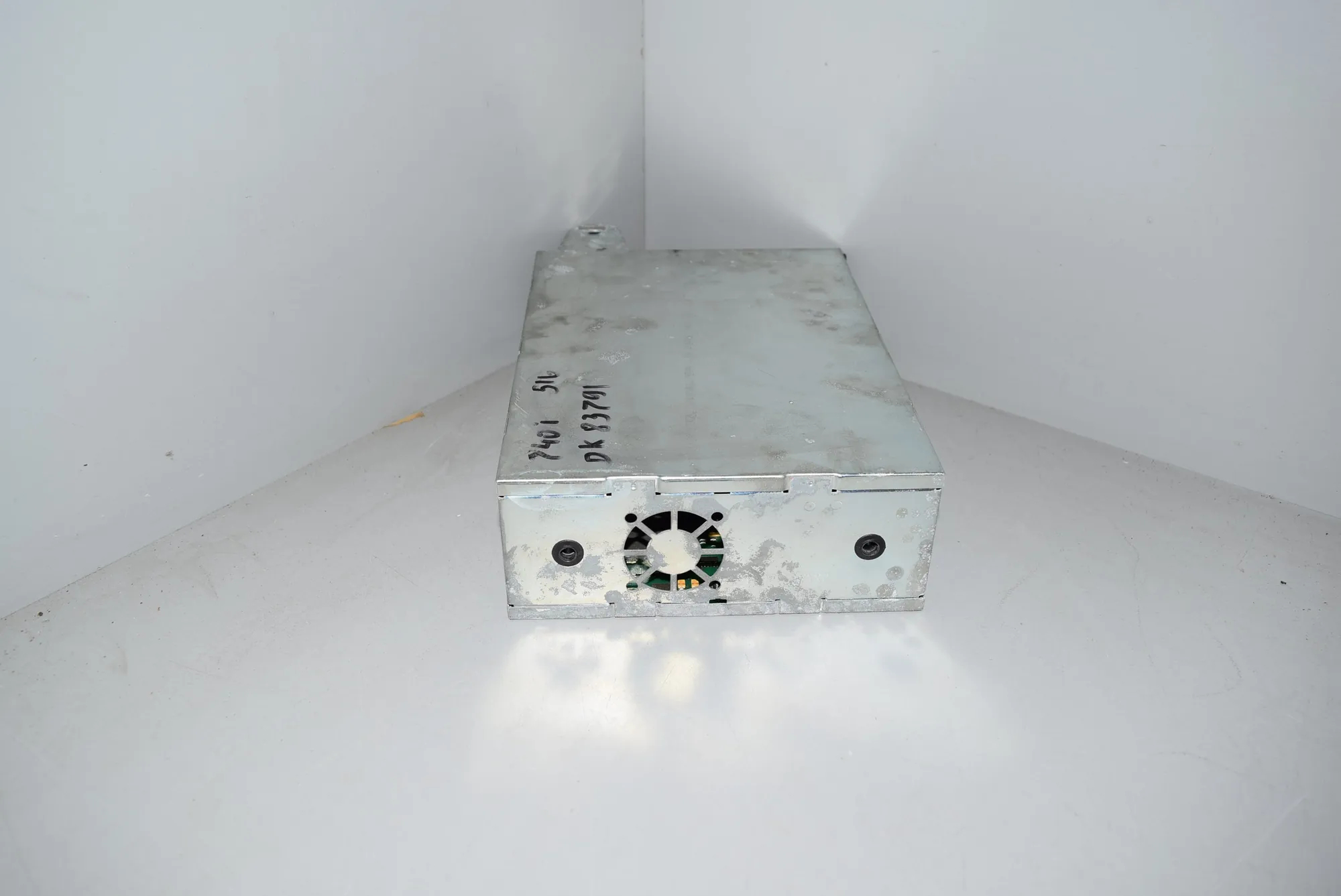 TV Module – OEM 8383733 · BMW 5 (E39) BMW 5 (E39) 2000 – 2