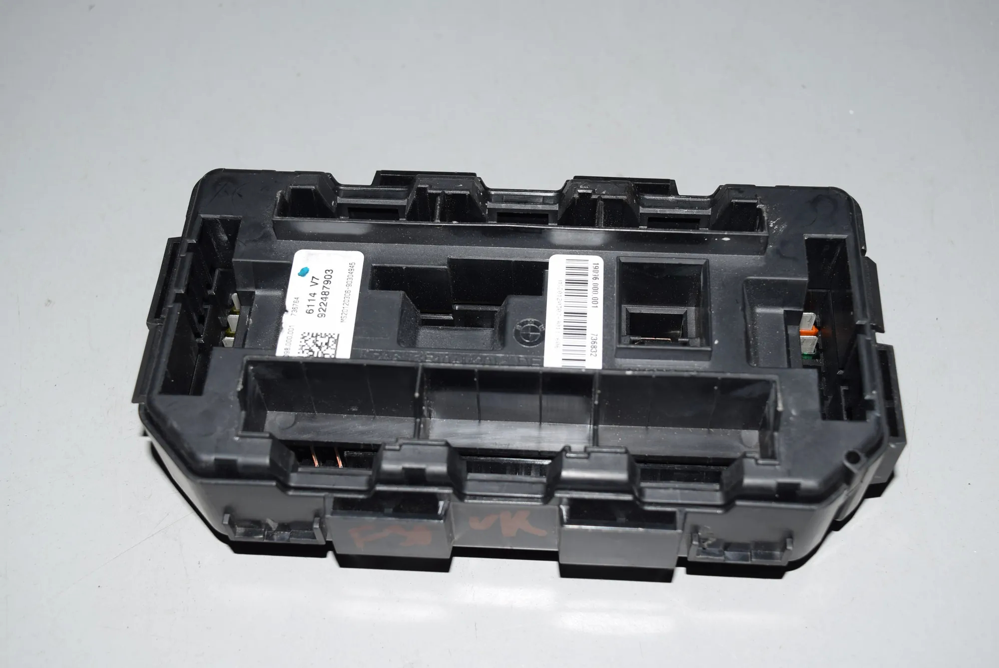 Fuse Box – OEM 9224879 · BMW 3 (F30, F80) BMW 3 (F30, F80) 2012